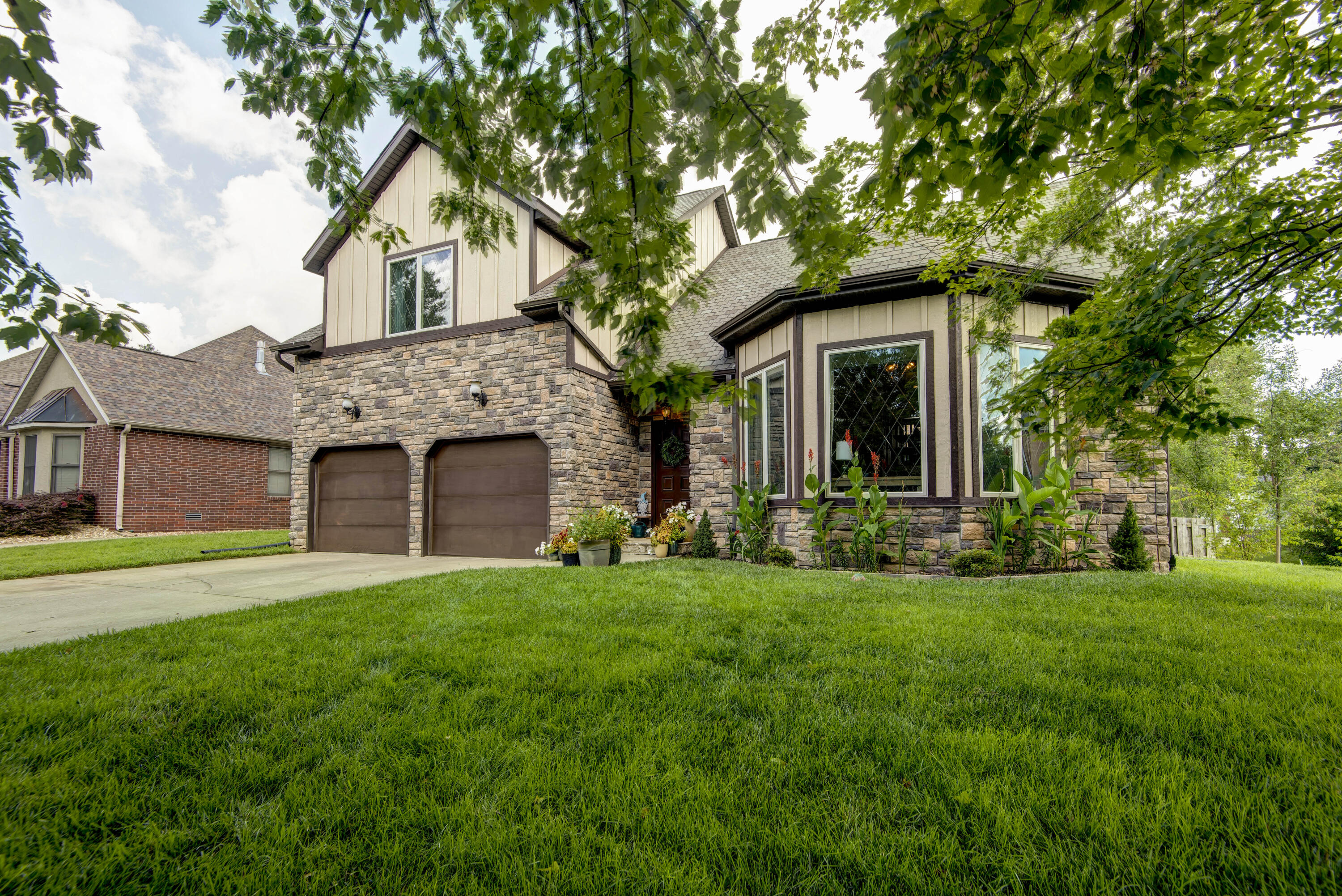2343 W Dearborn Street, Springfield MO 65807
