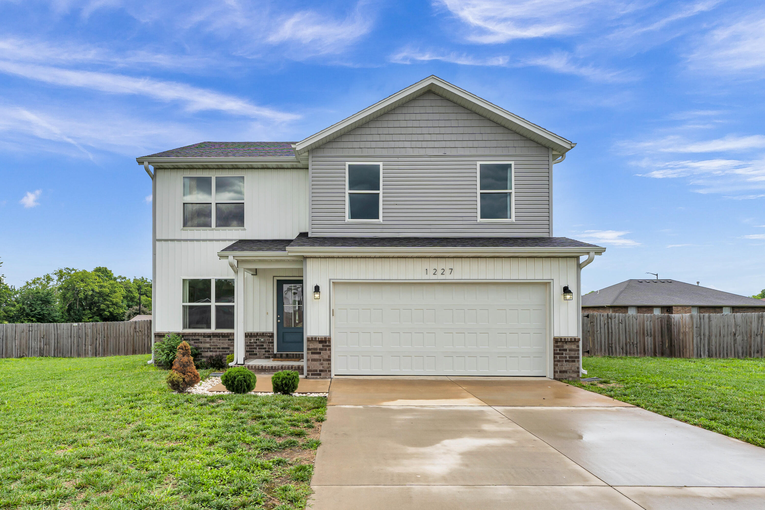 1227 W Penny Lane, Republic MO 65738