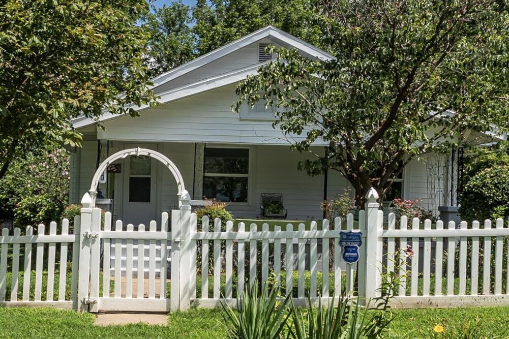 921 W Turner Street, Springfield MO 65803