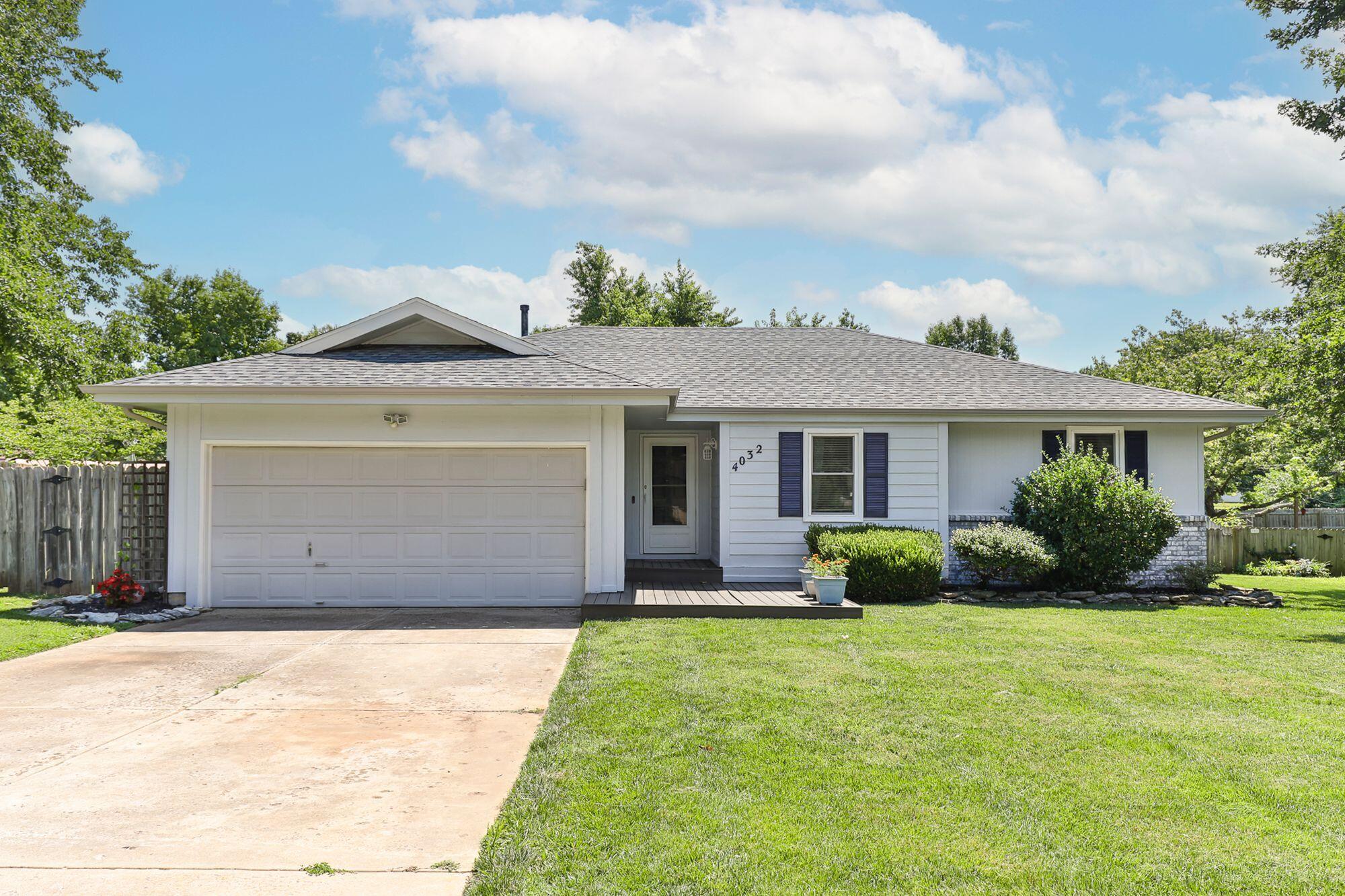 4032 S Sunrise Avenue, Springfield MO 65807