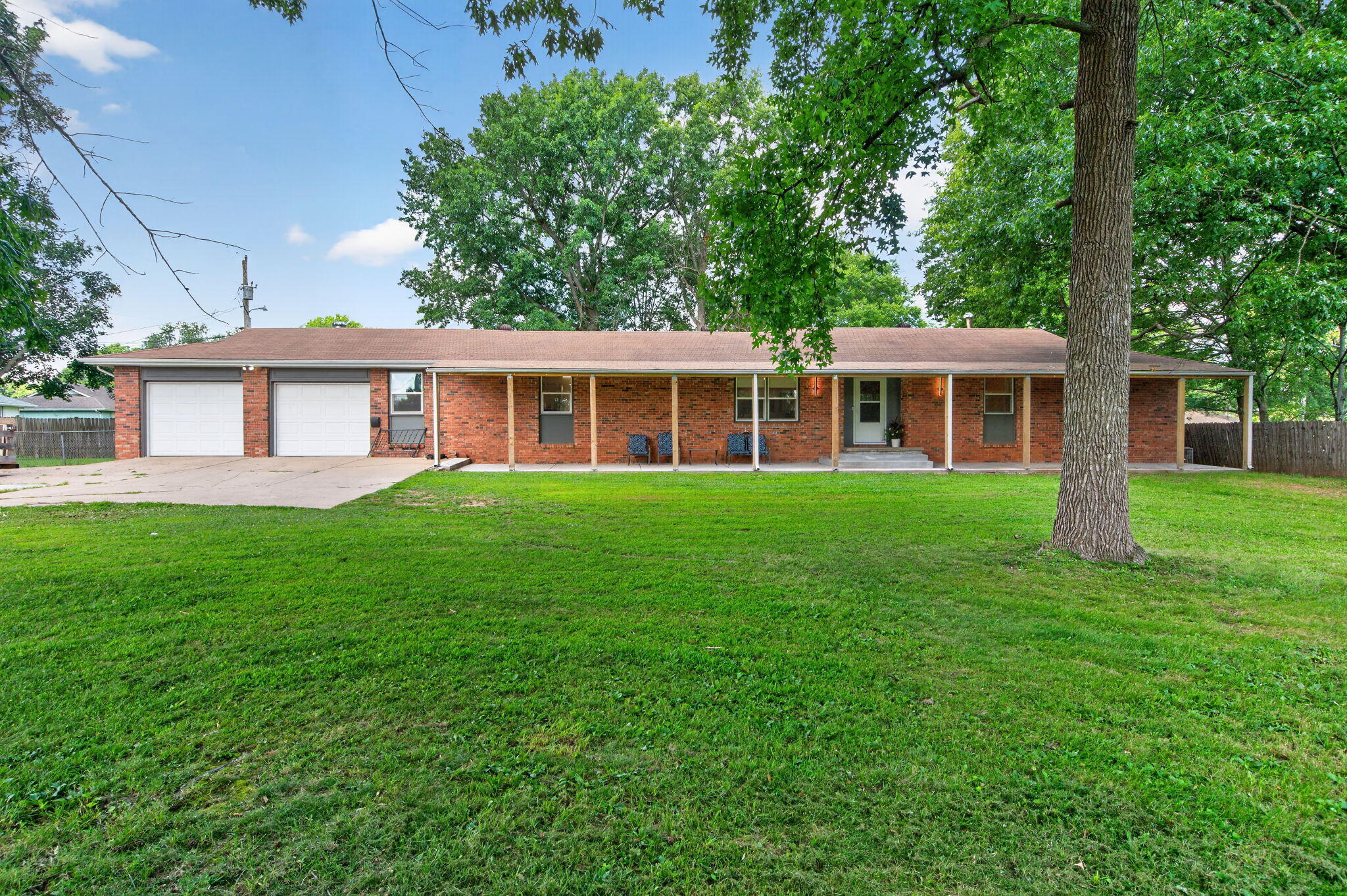 3643 S Scenic Avenue, Springfield MO 65807