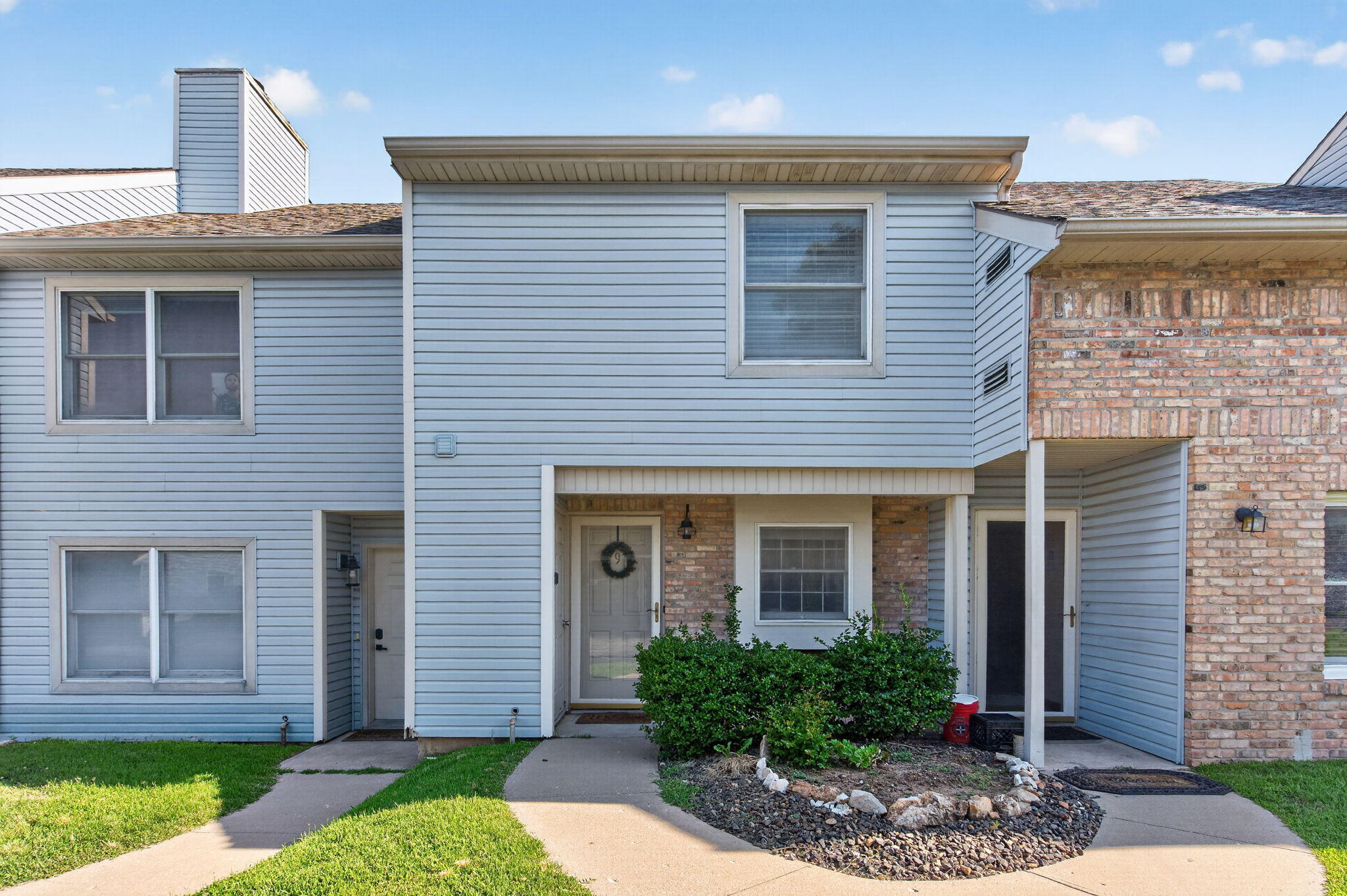 2700 S Ingram Mill Road Unit Apt 9, Springfield MO 65804