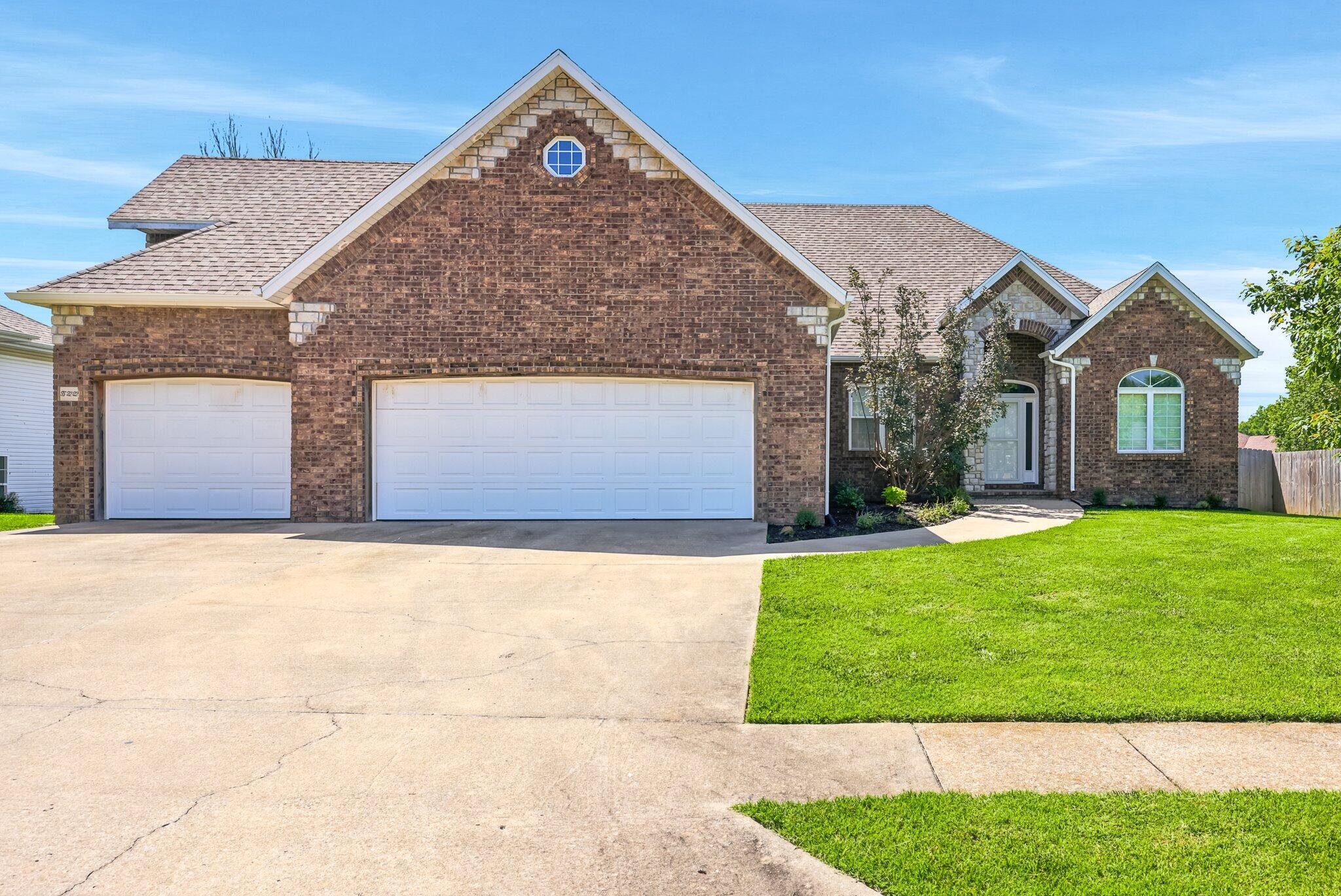 822 E Rachael Drive, Republic MO 65738