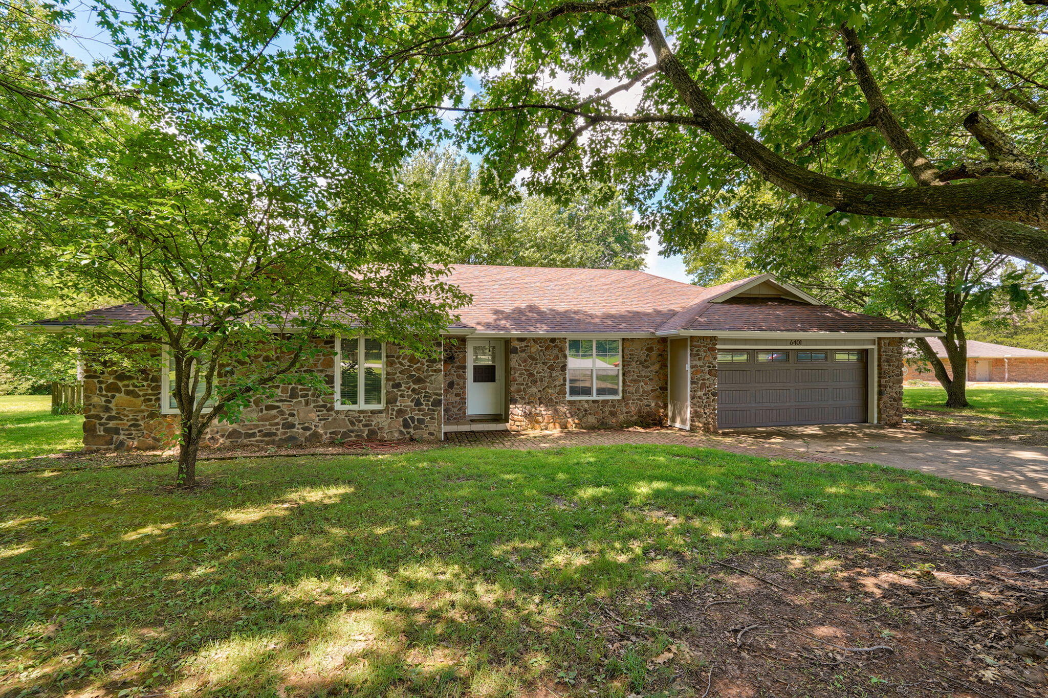 6401 N Marilyn Avenue, Springfield MO 65803