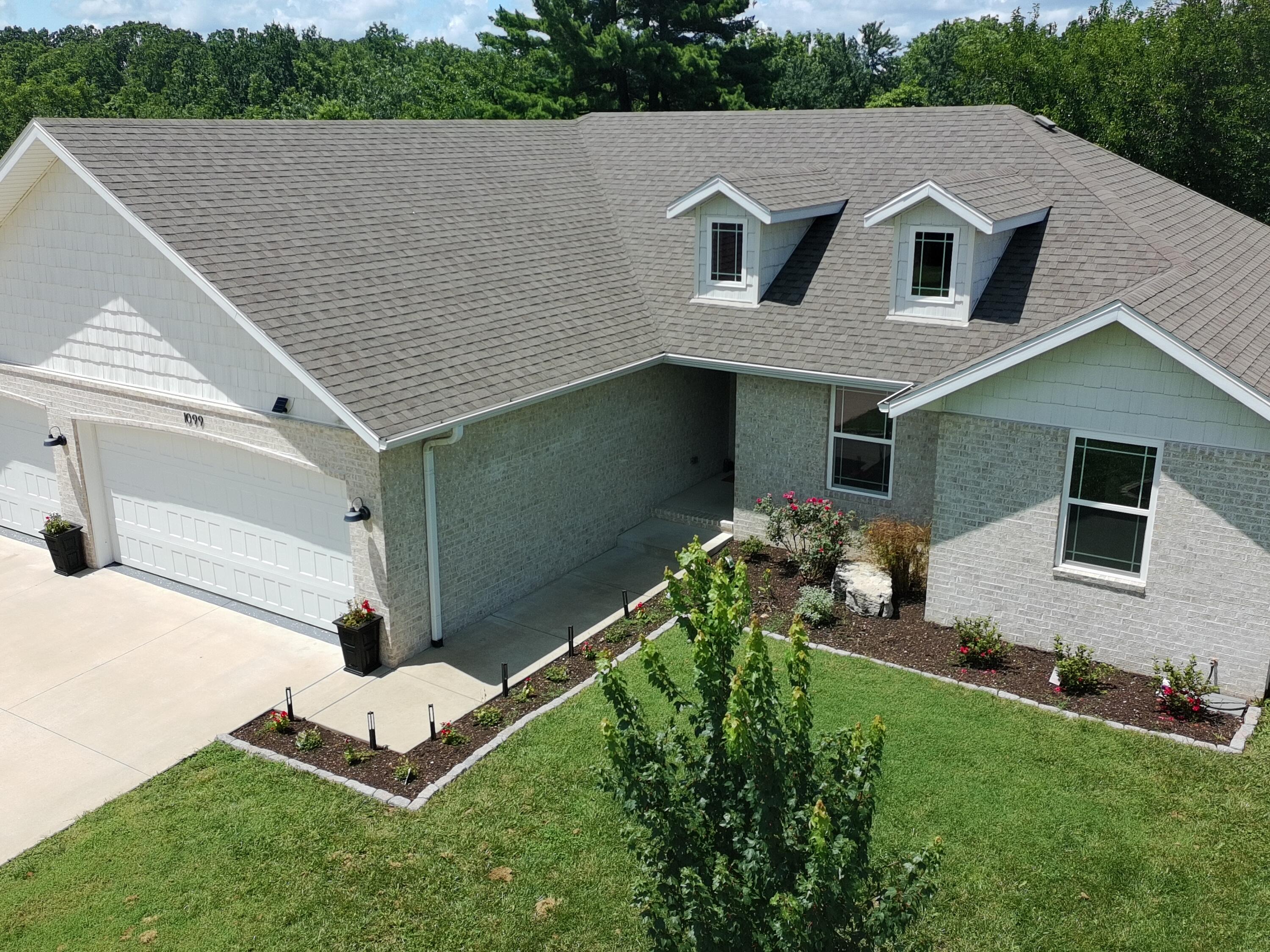 1099 E Lakota Street, Nixa MO 65714