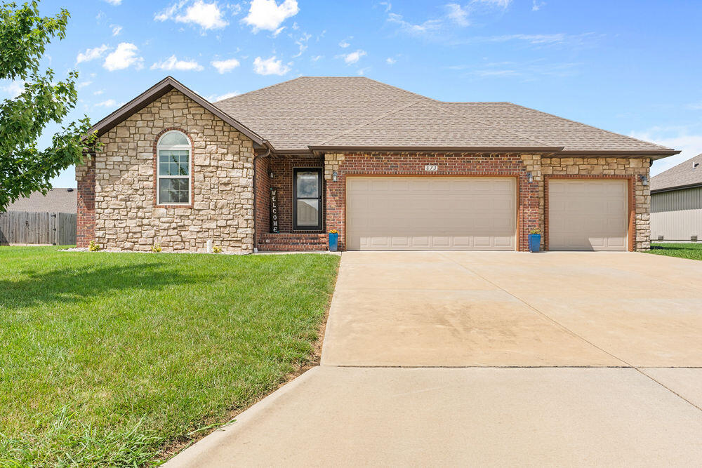 873 E Ozark Jubilee Drive, Nixa MO 65714