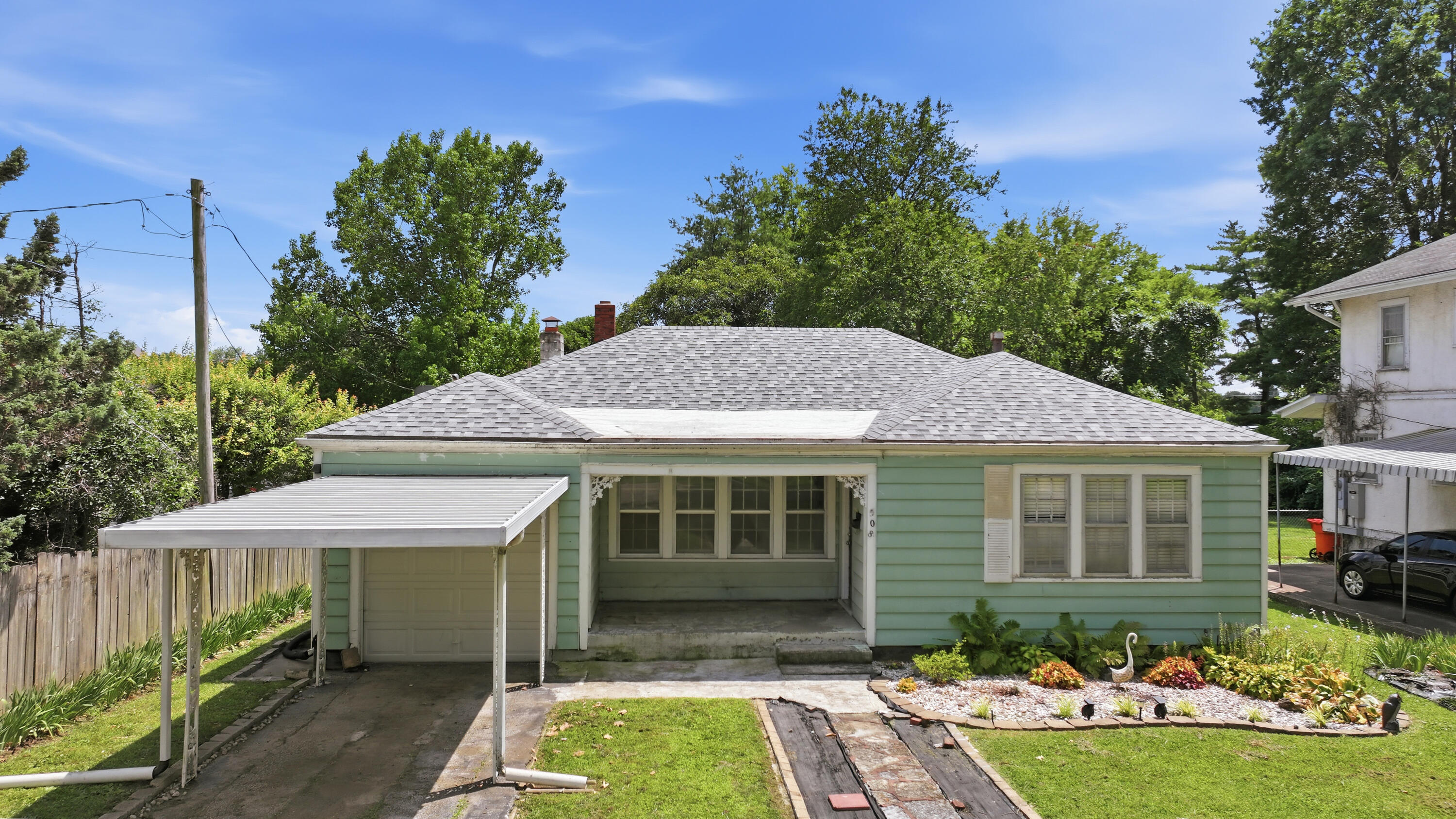 508 E Elm Street, Republic MO 65738