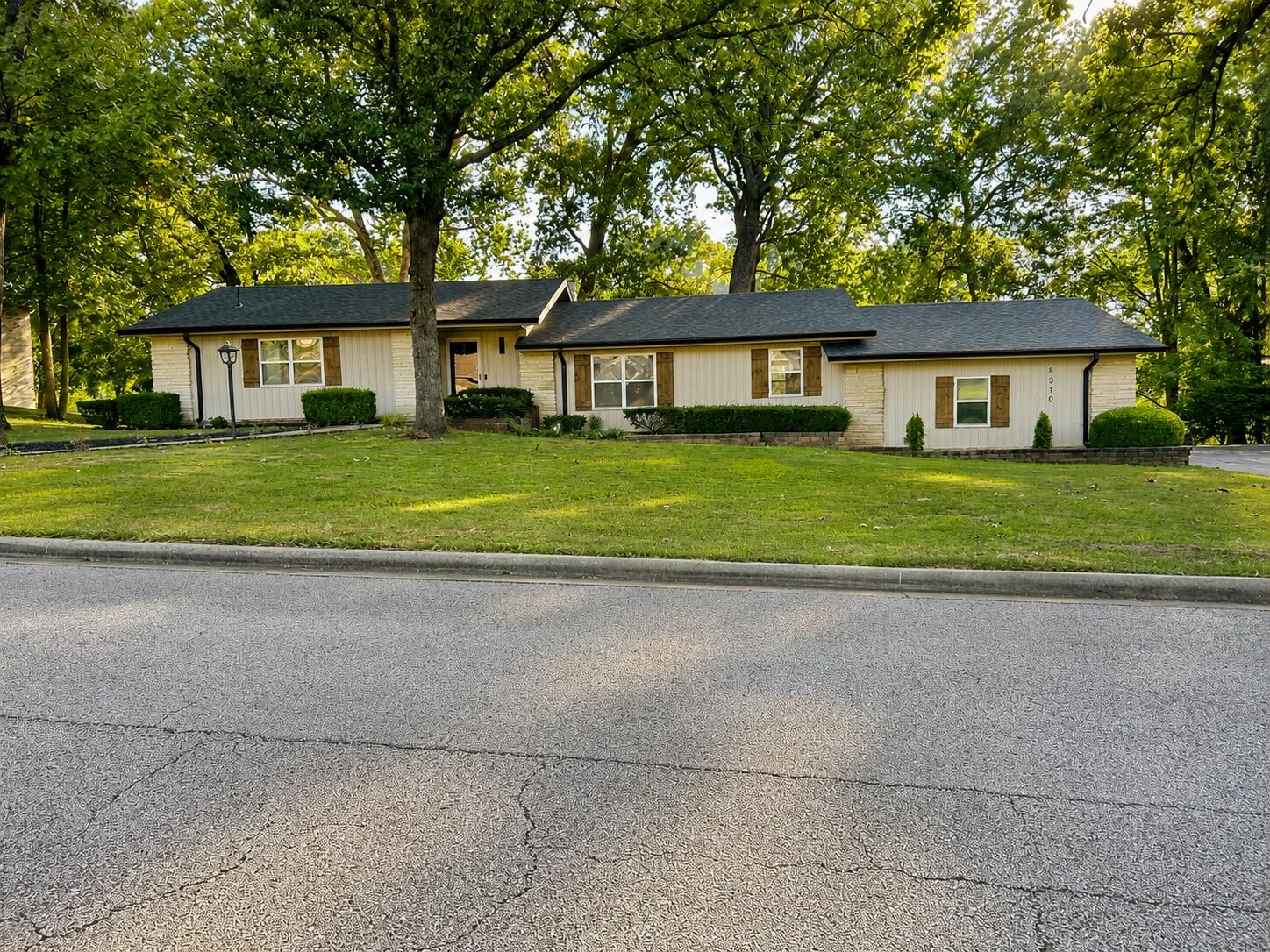 8310 Interlochen Drive, Nixa MO 65714
