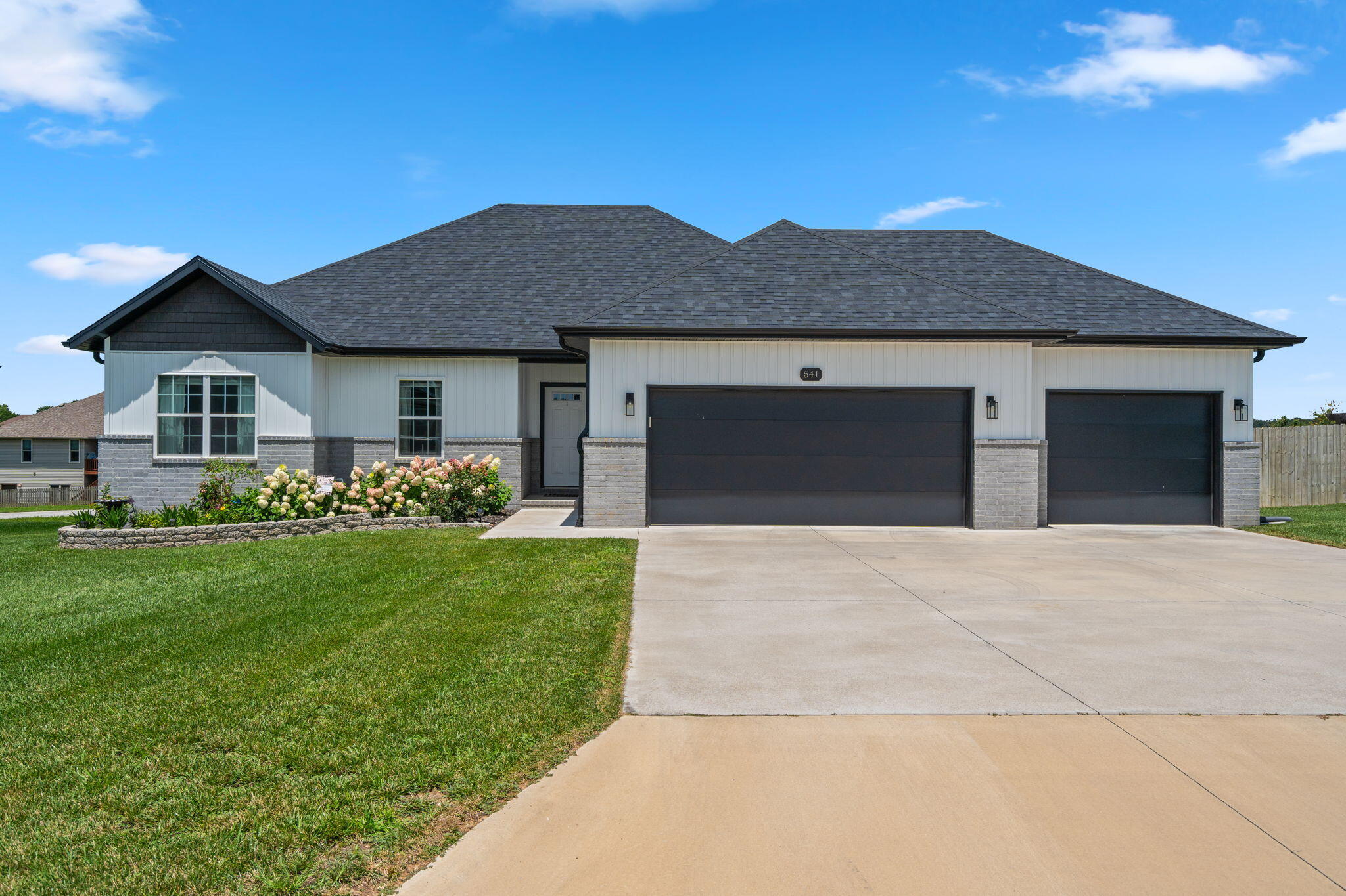 541 Fox Creek Road, Rogersville MO 65742