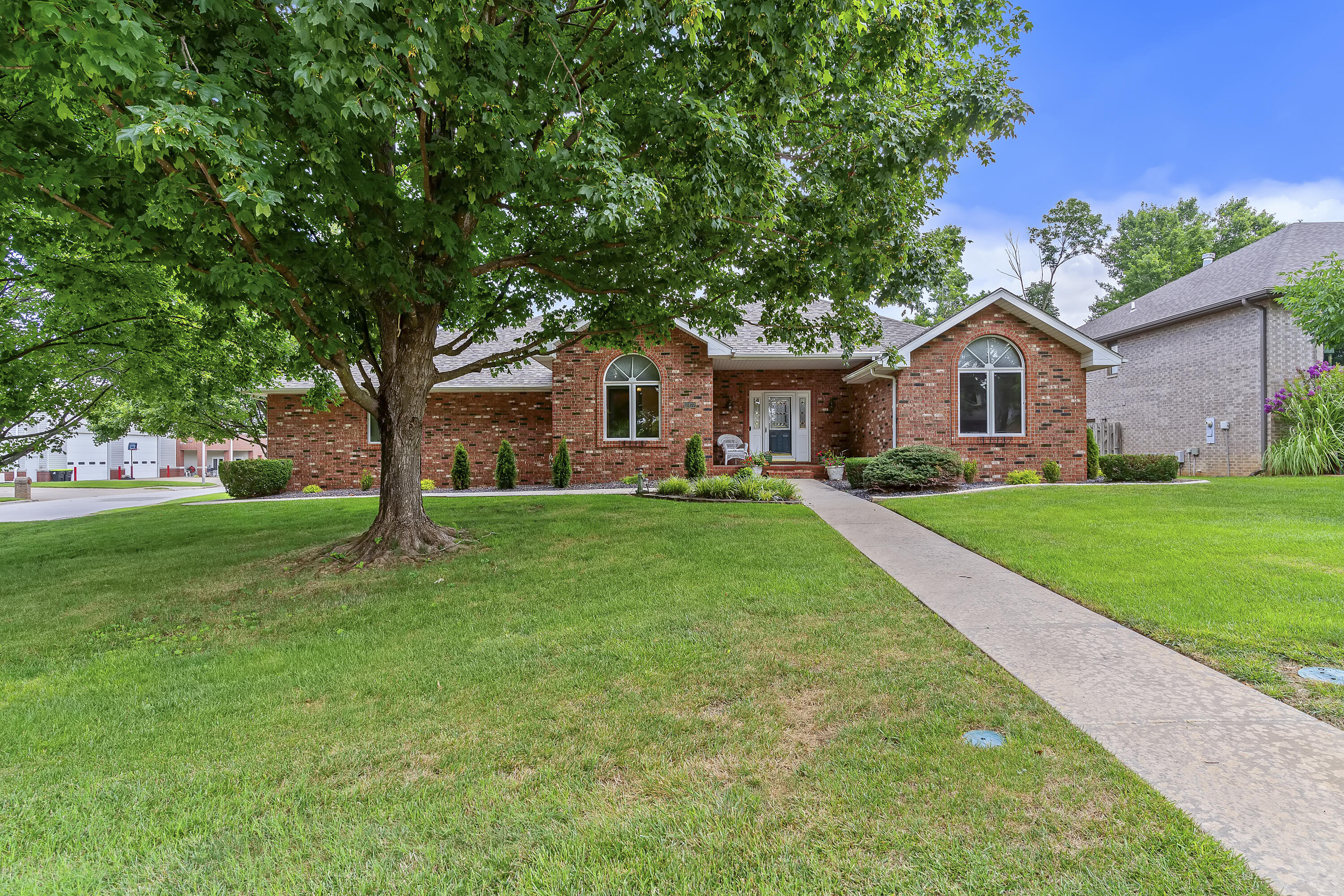 3477 W Edgewood Street, Springfield MO 65807