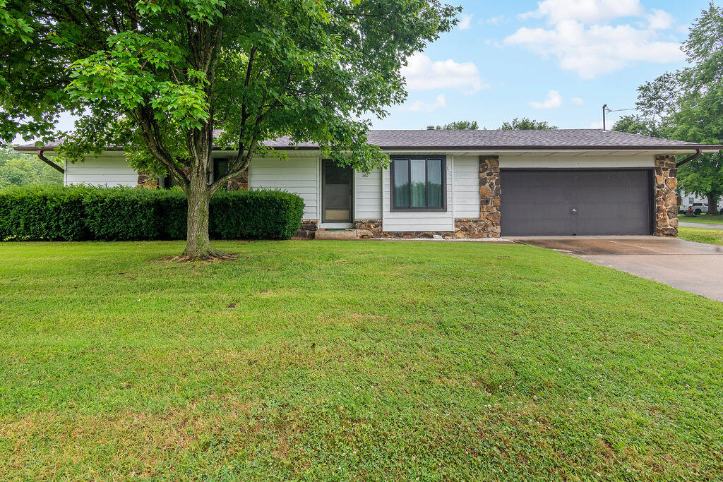 260 E Miller Road, Republic MO 65738