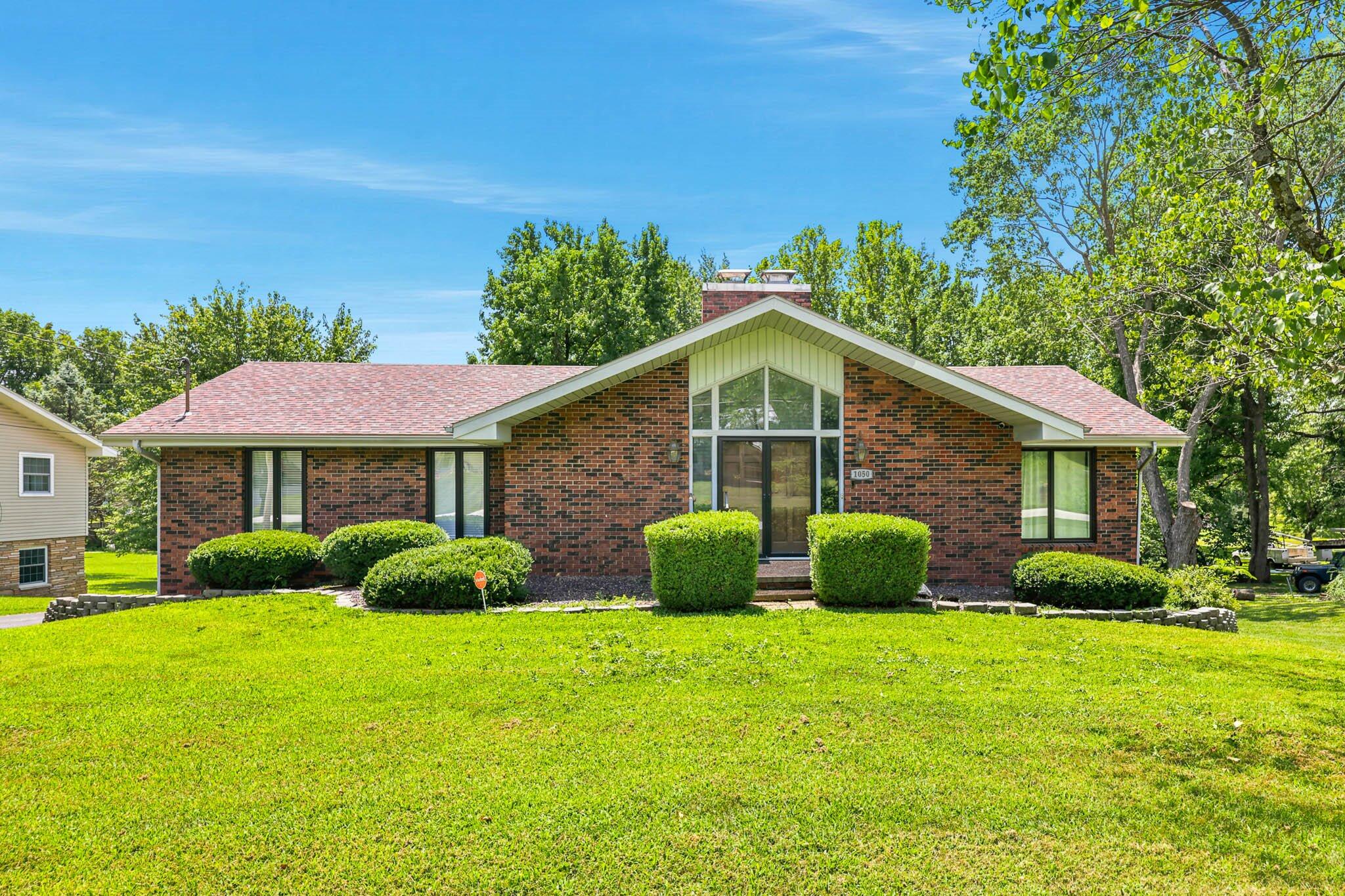 1050 E Camorene Street, Springfield MO 65803