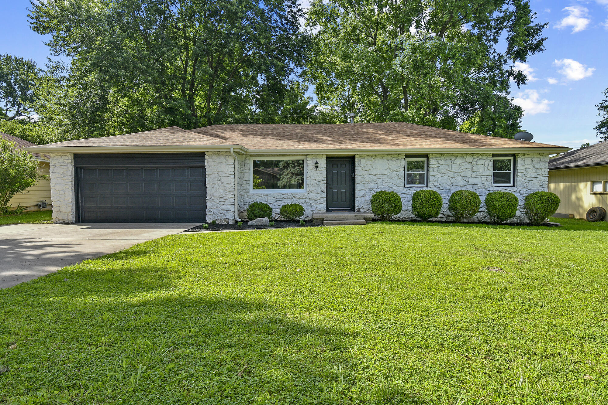 736 E Greenwood Street, Springfield MO 65807