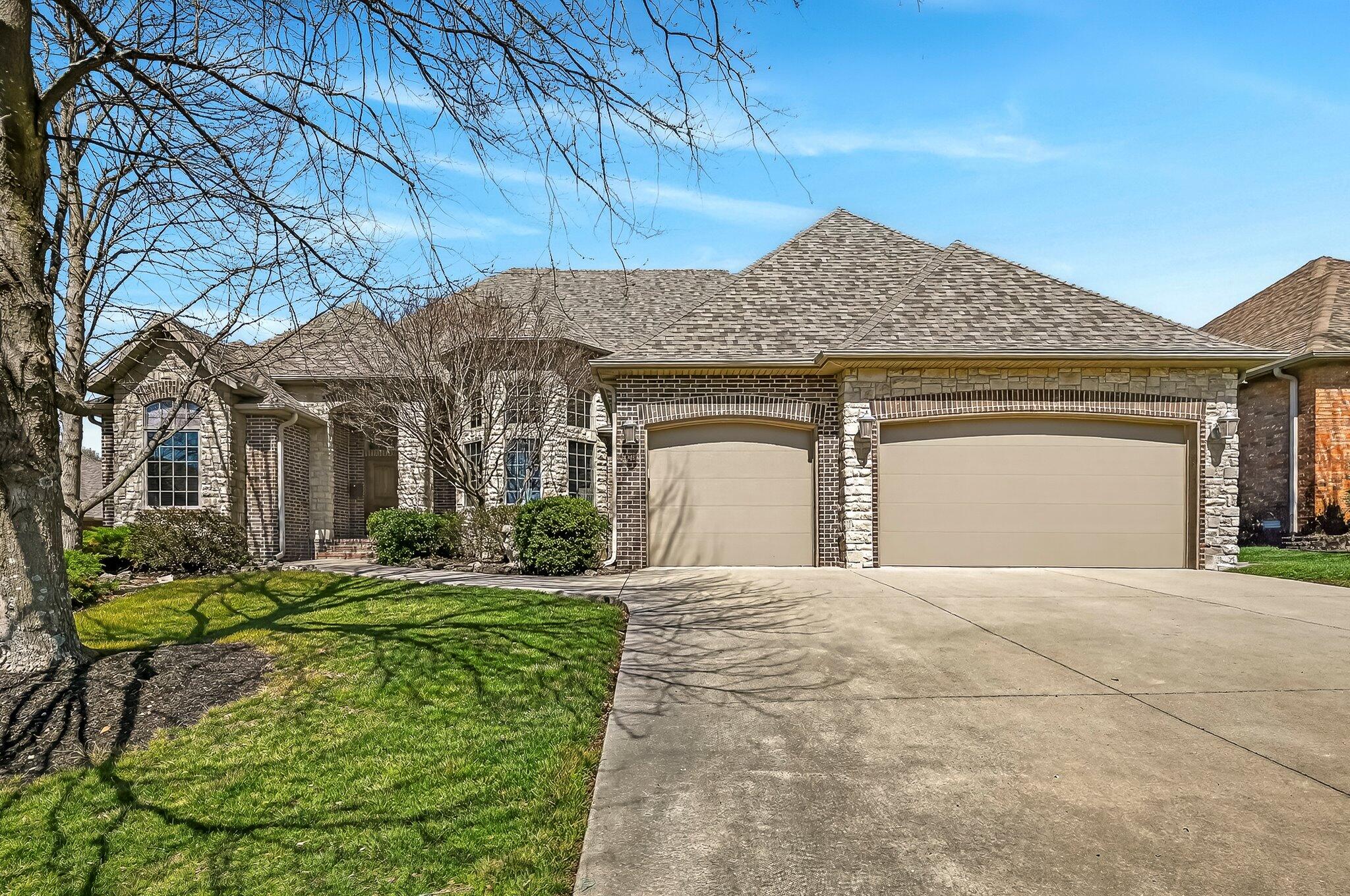 3905 E Windsmore Drive, Springfield MO 65802