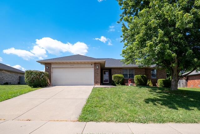 2409 W Colton Avenue, Ozark MO 65721