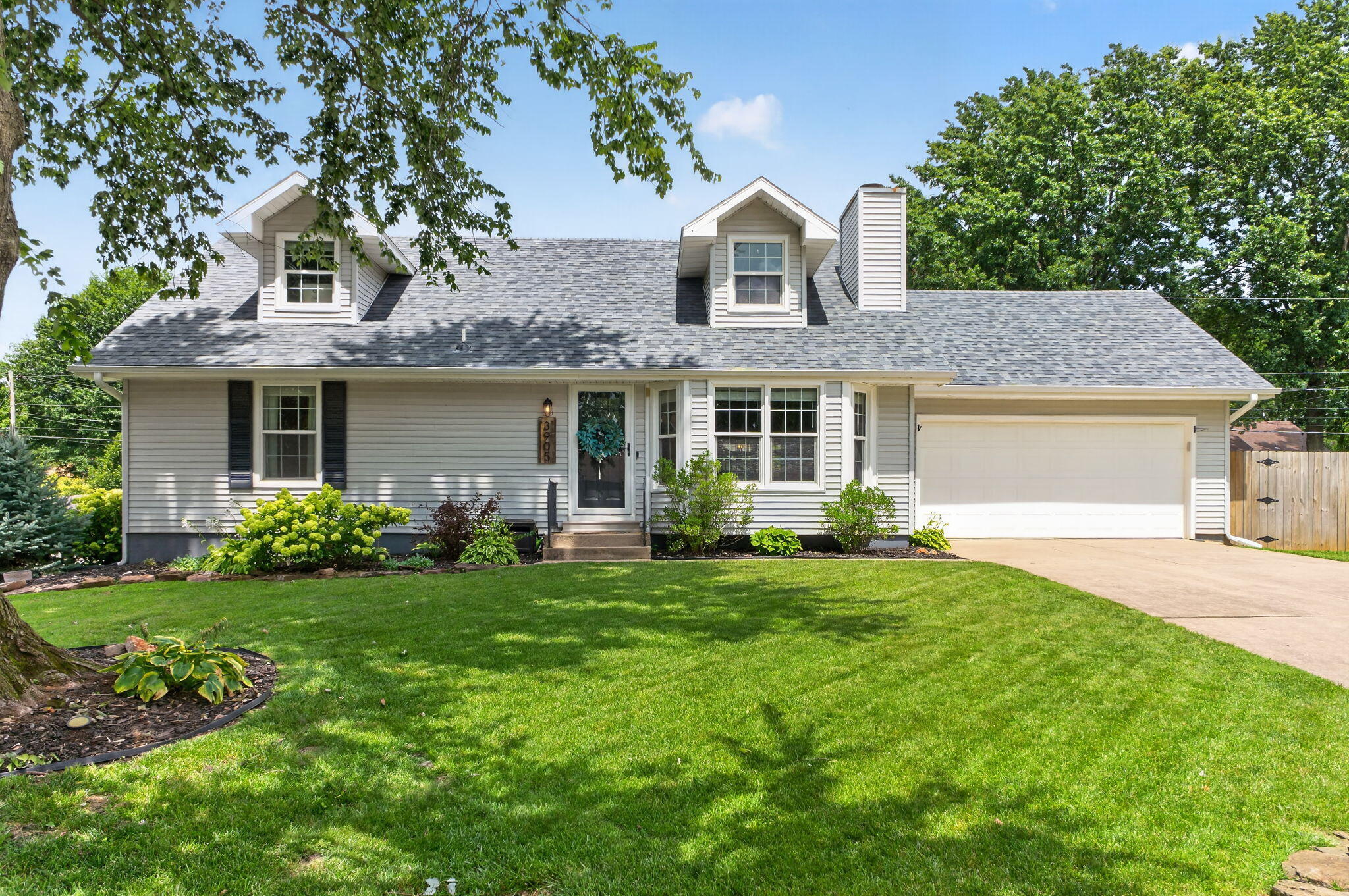 3905 S Crystal Place, Springfield MO 65807