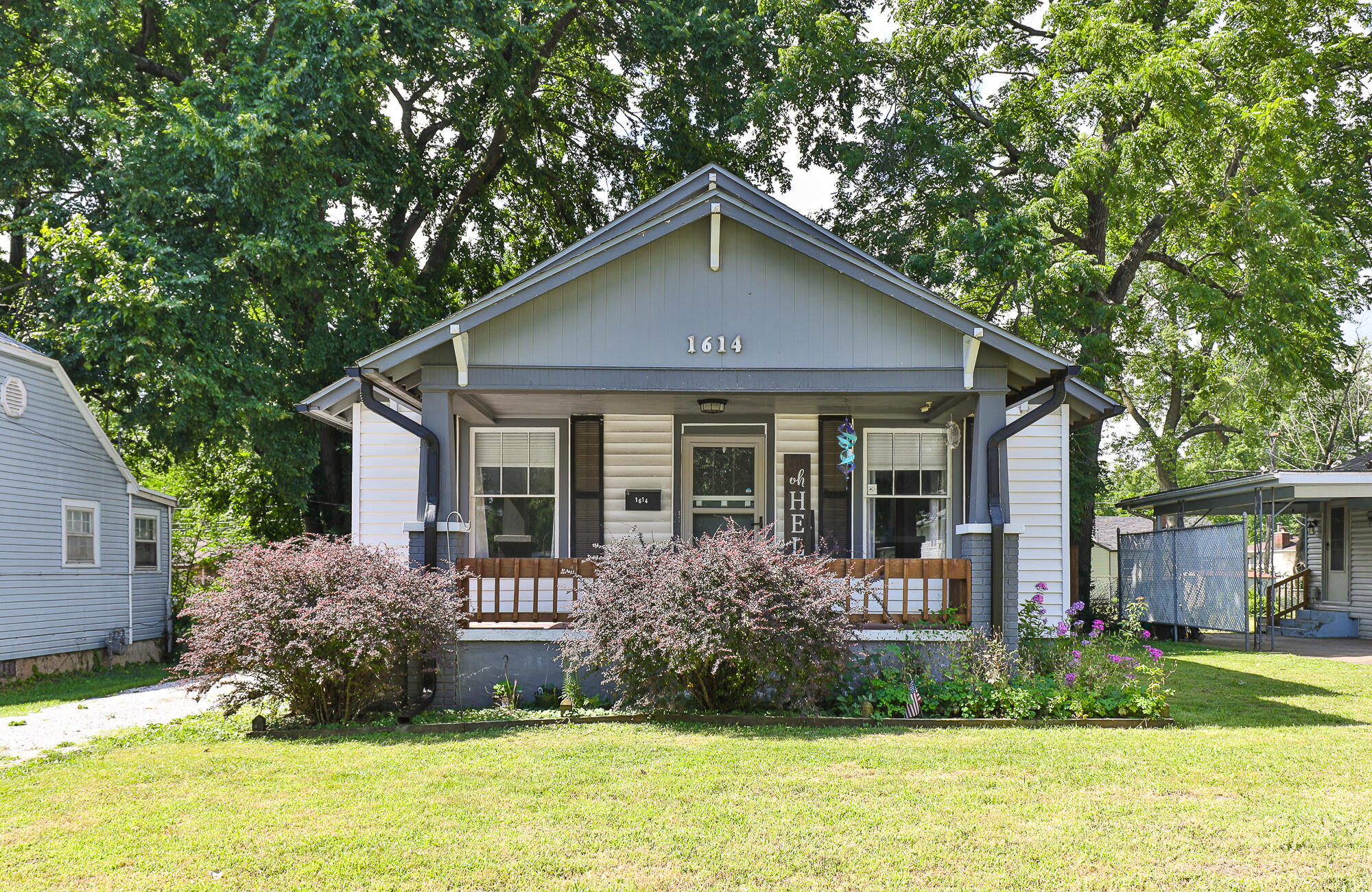 1614 E Commercial Street, Springfield MO 65803