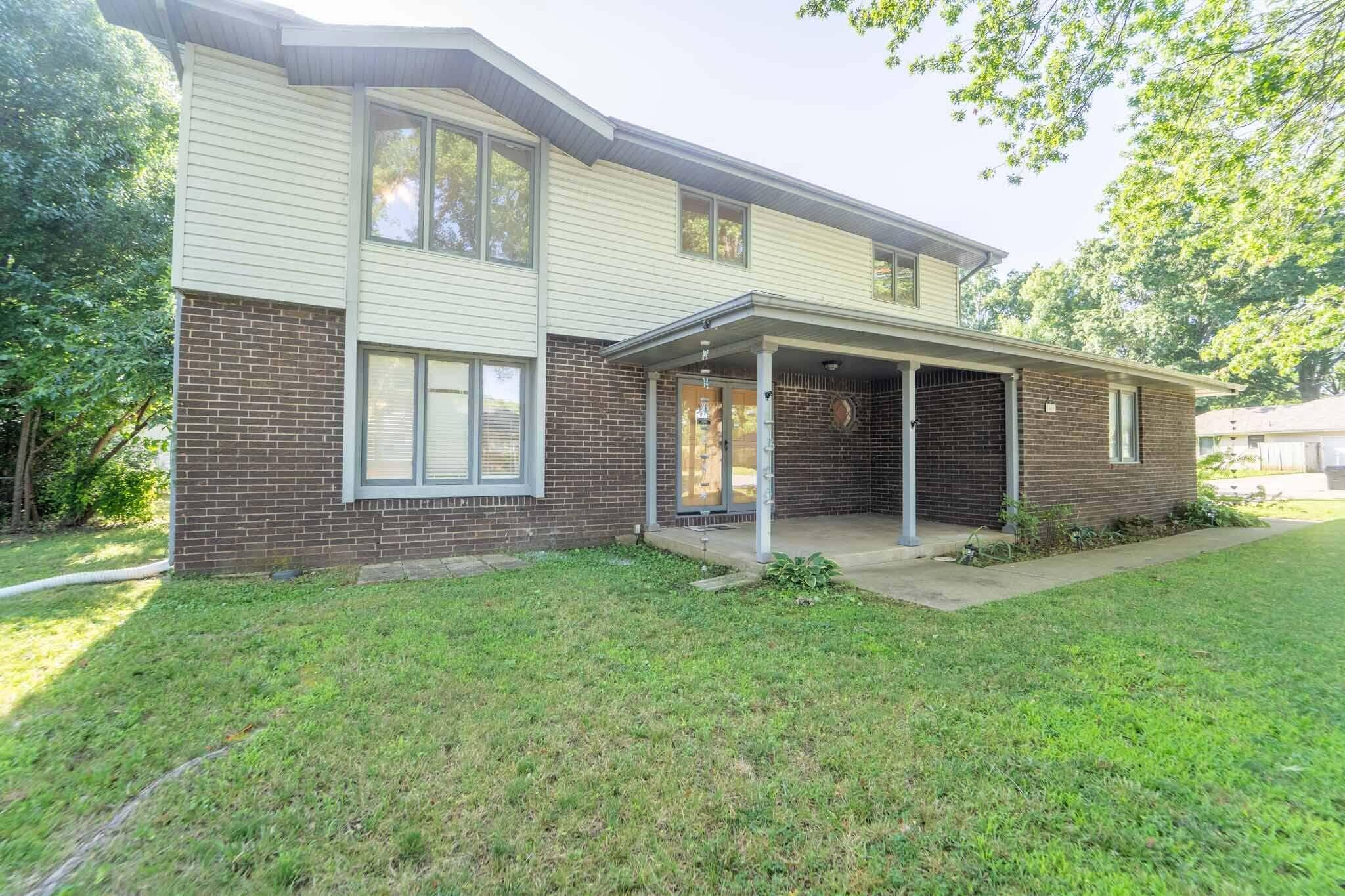5486 S Clay Avenue, Springfield MO 65810