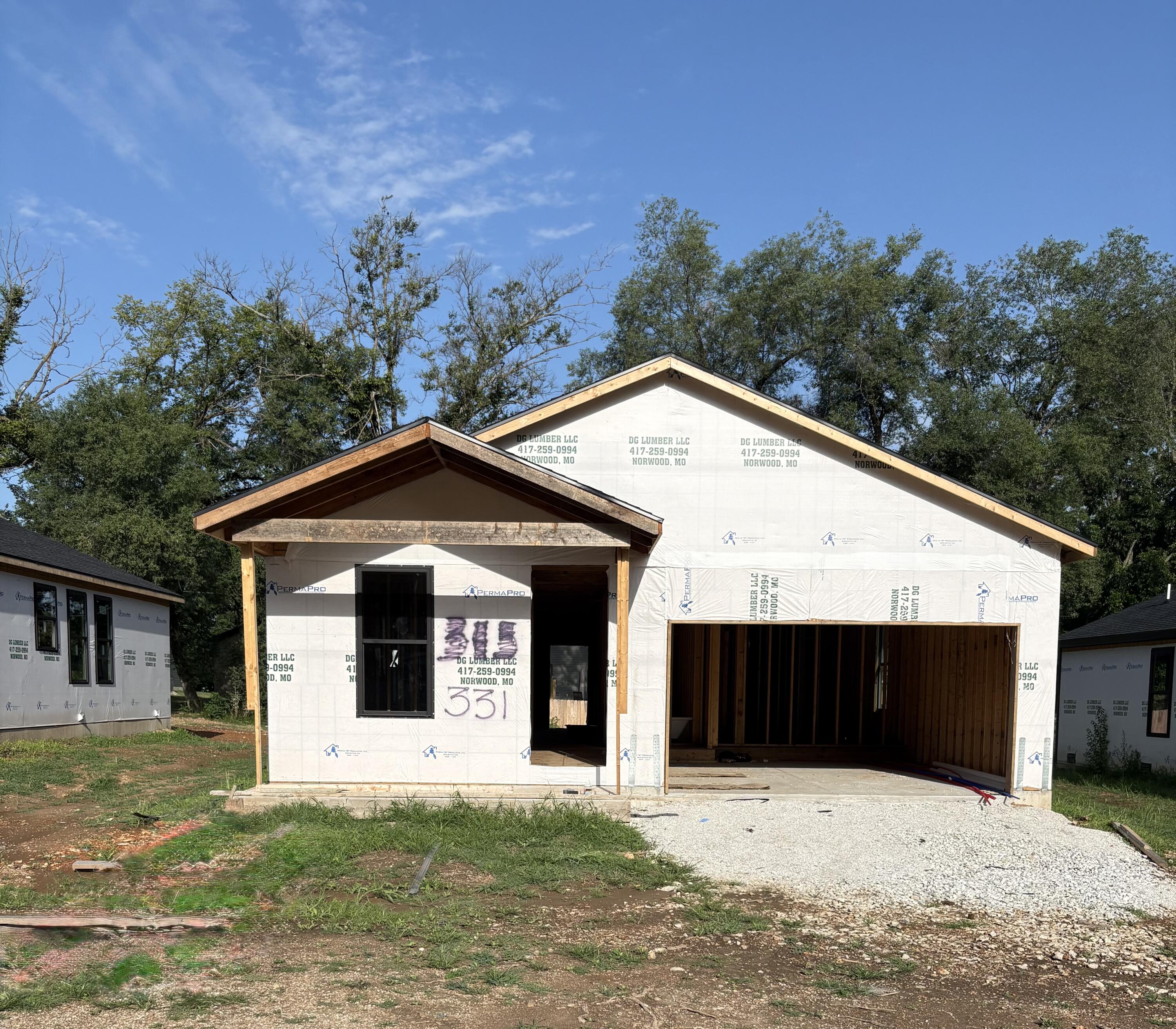331 S Oak Avenue, Sparta MO 65753