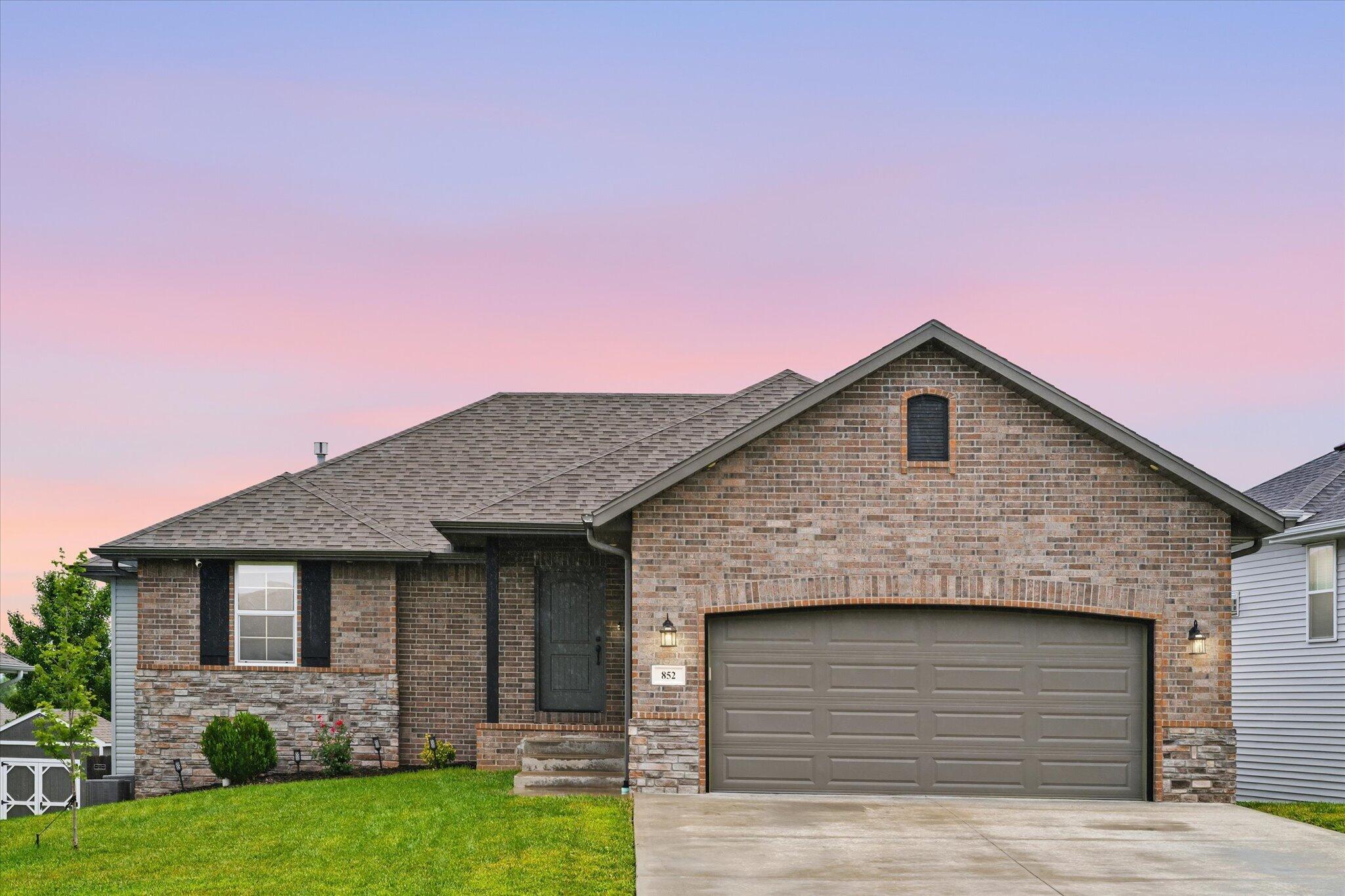 852 E Acacia Lane, Nixa MO 65714
