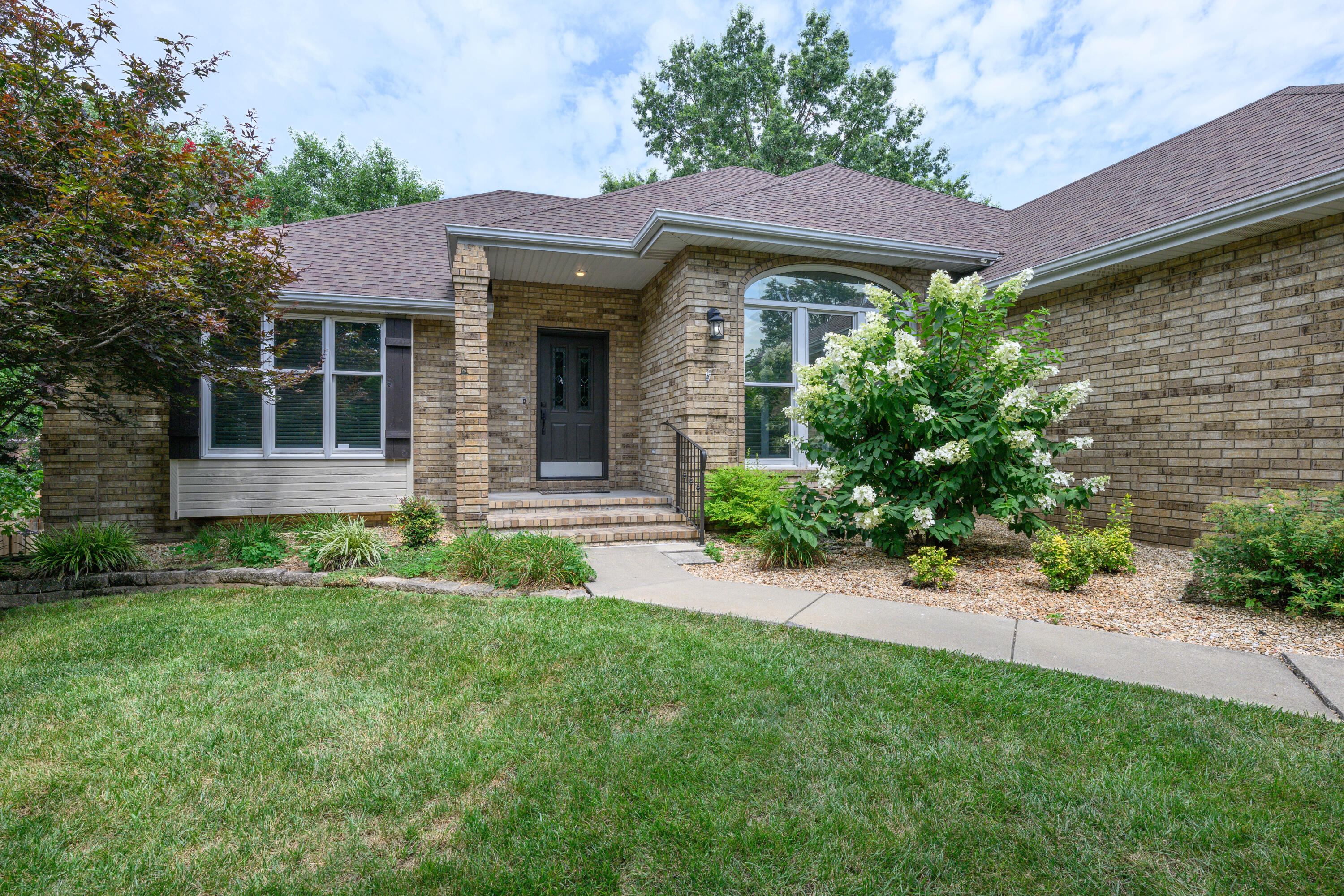 4602 S Forest Avenue, Springfield MO 65810