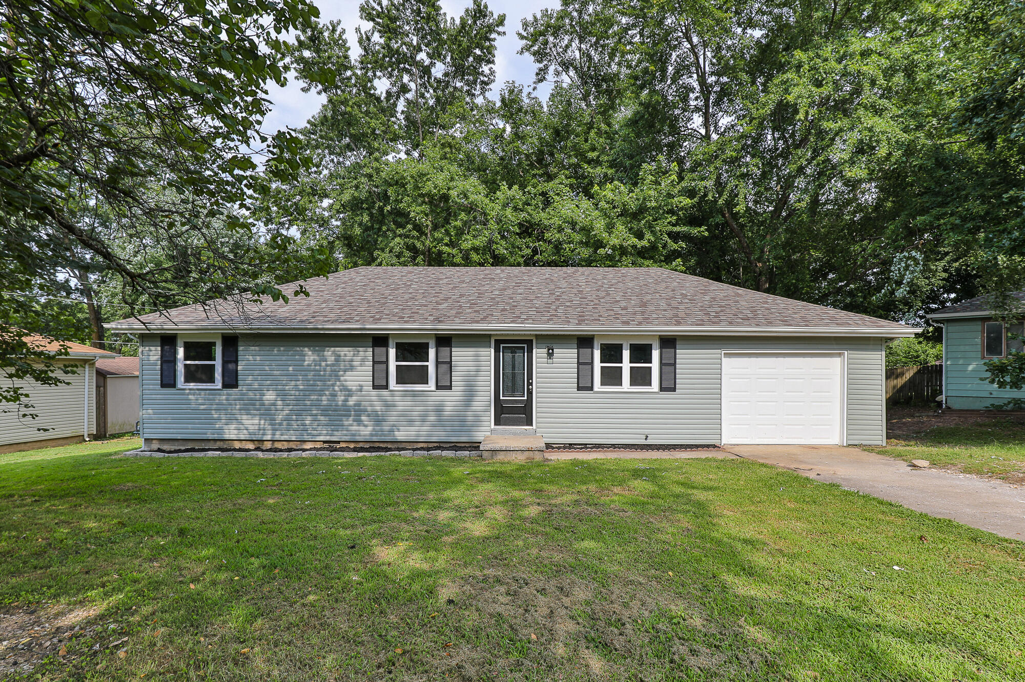 803 Lone Oak Circle, Nixa MO 65714