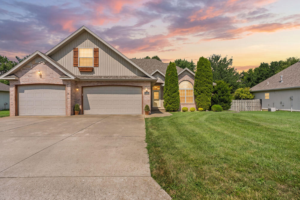 5305 N 11th Avenue, Ozark MO 65721