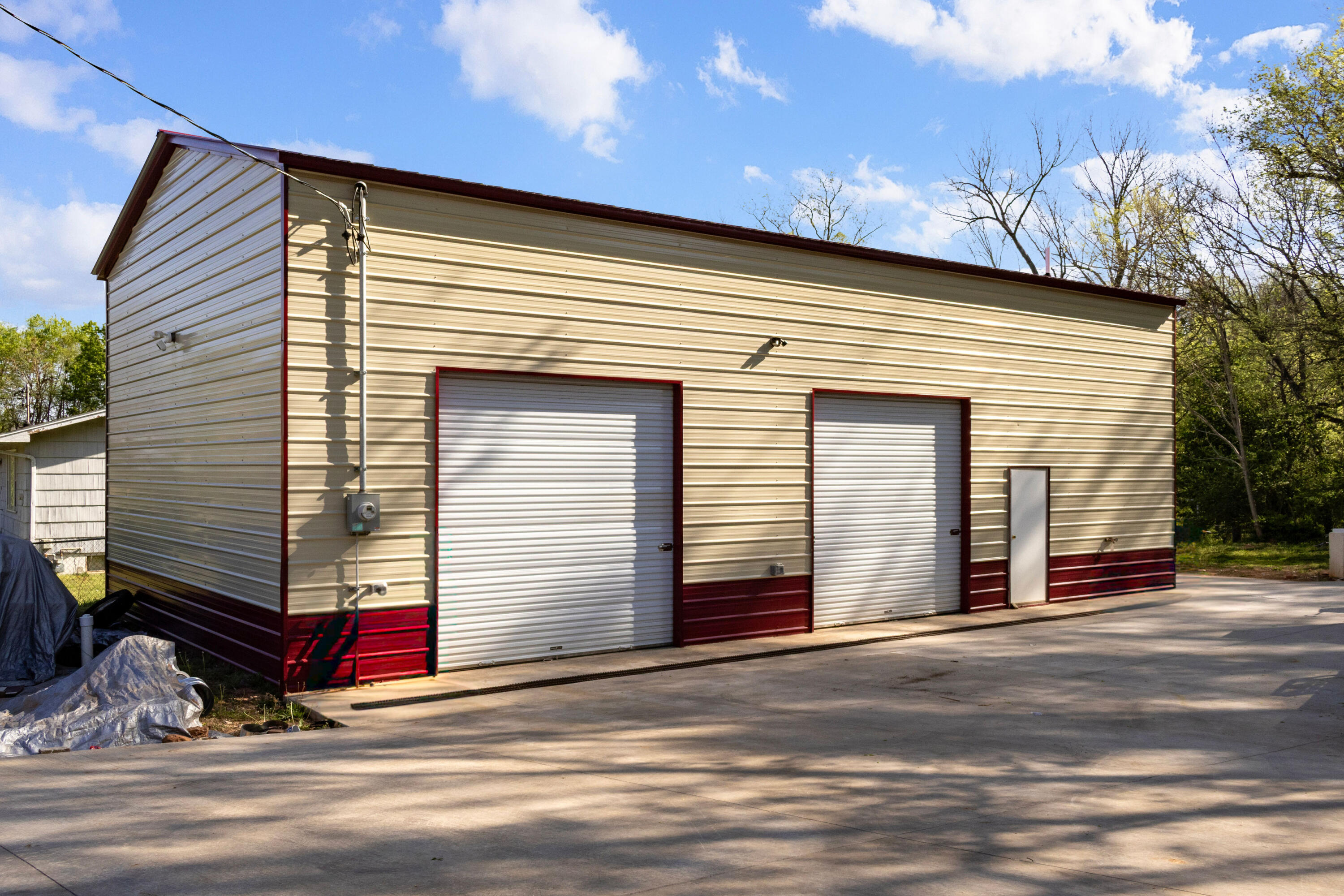 2512 N Benton Avenue, Springfield MO 65803