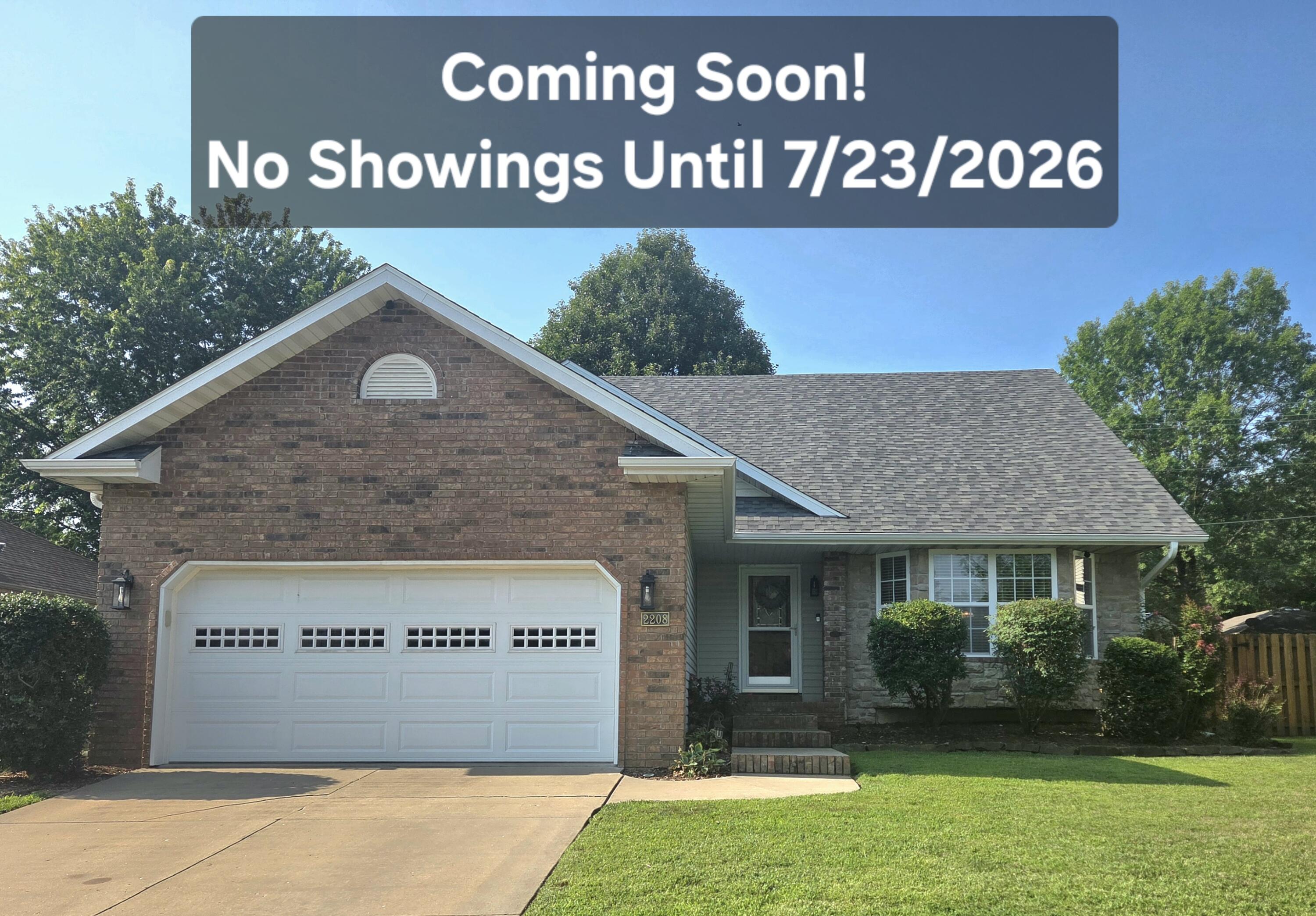 2208 E Kathryn Drive, Republic MO 65738