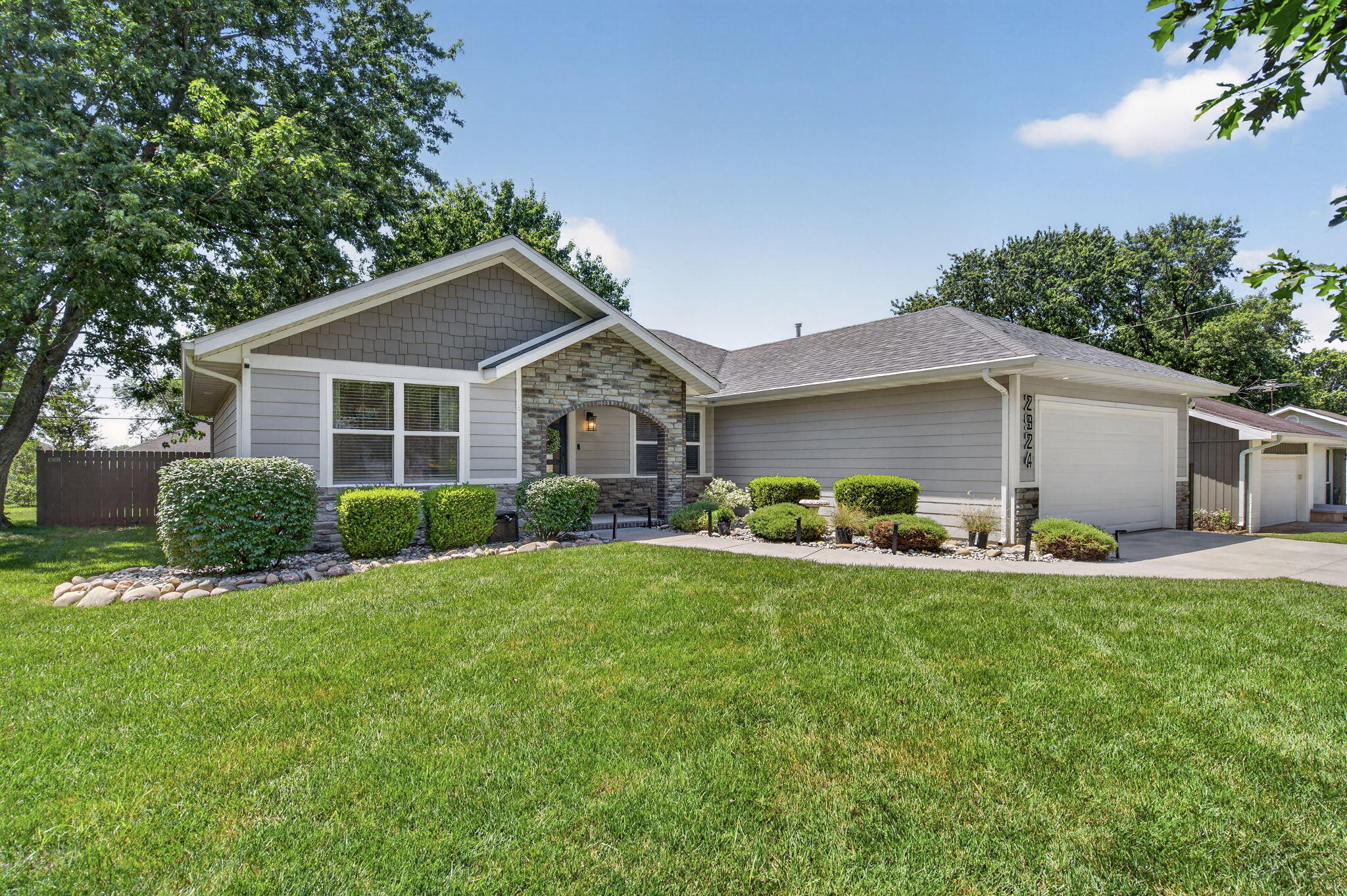 2924 E Portland Street, Springfield MO 65804