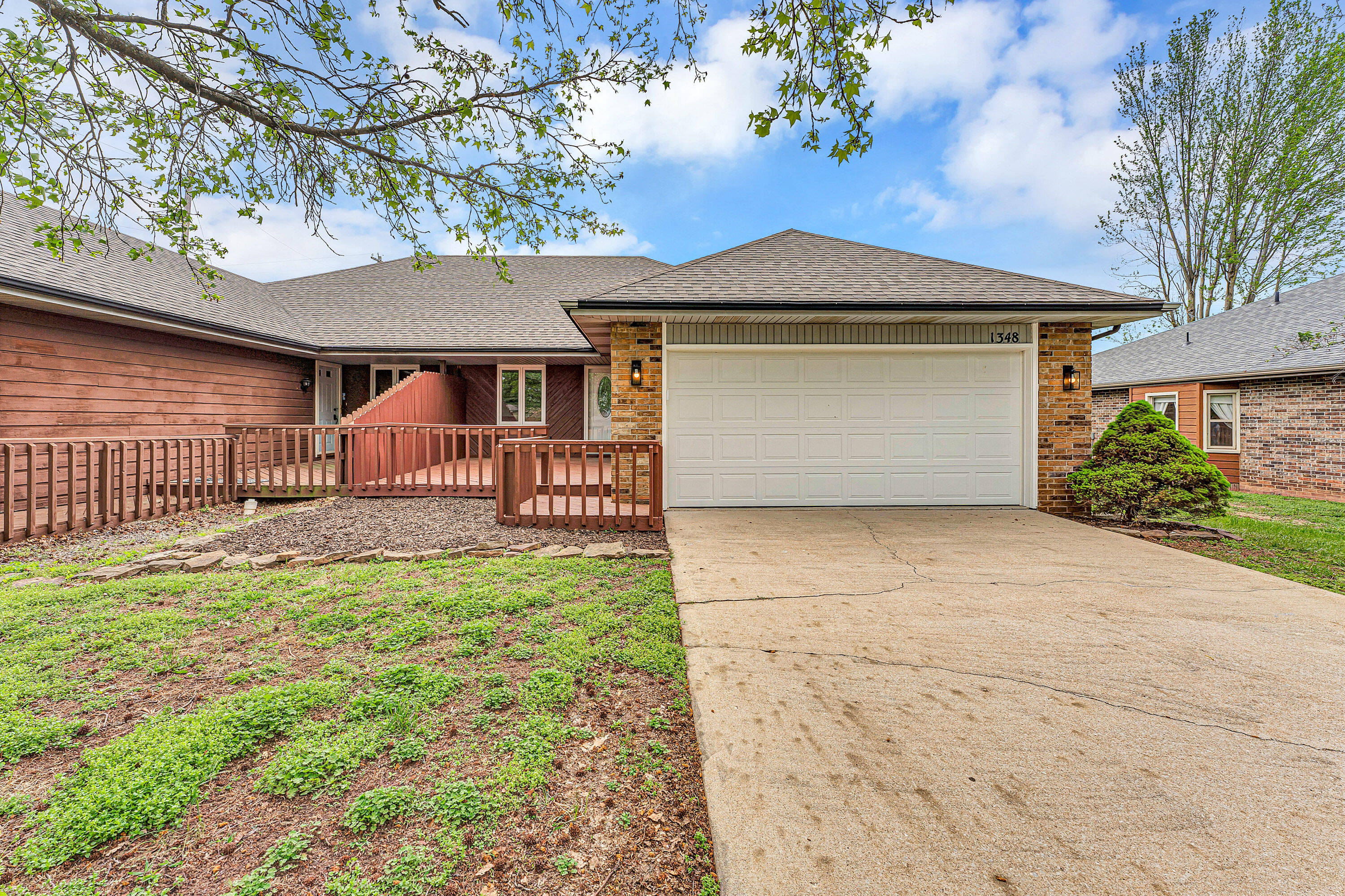 1348 E Arlington Street, Springfield MO 65803