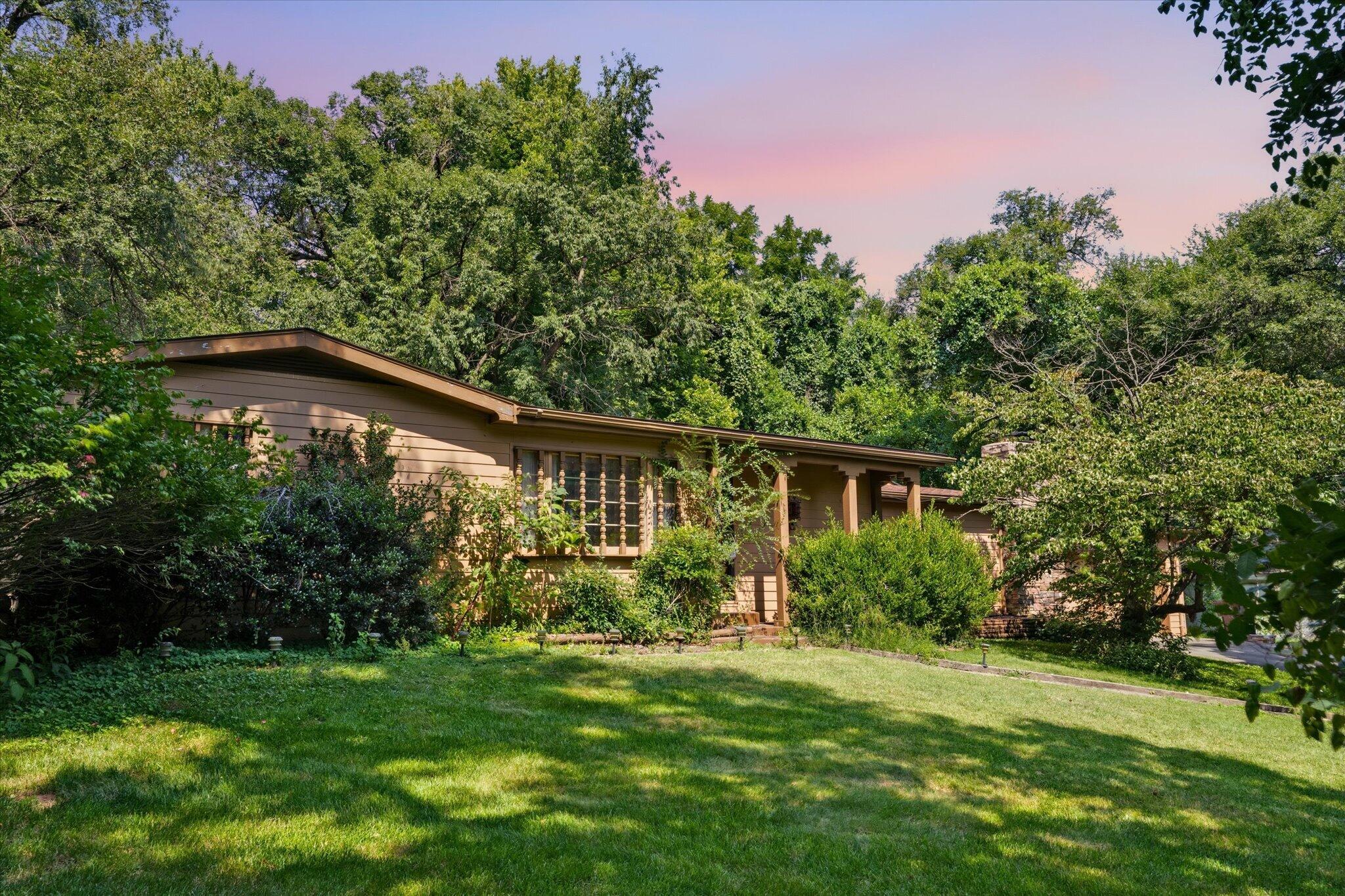 4235 S Windermere Avenue, Springfield MO 65804