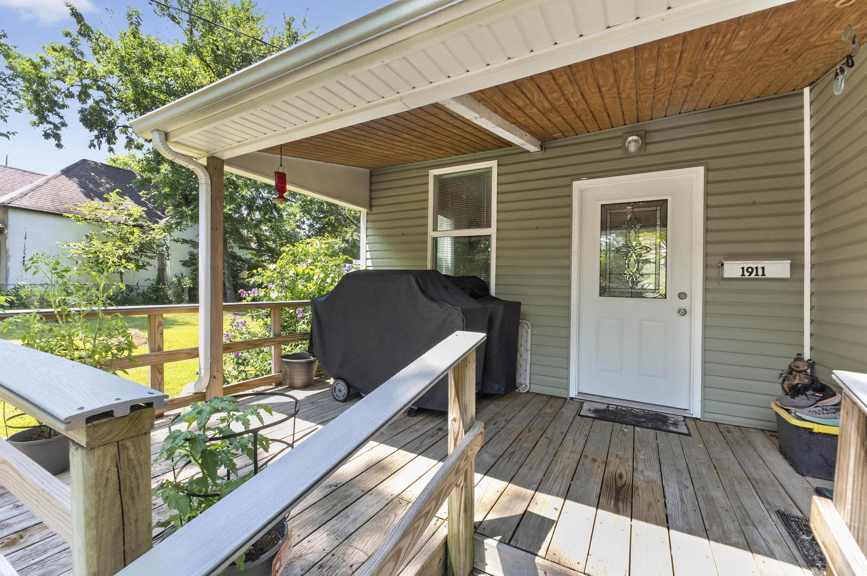 1911 N Benton Avenue, Springfield MO 65803
