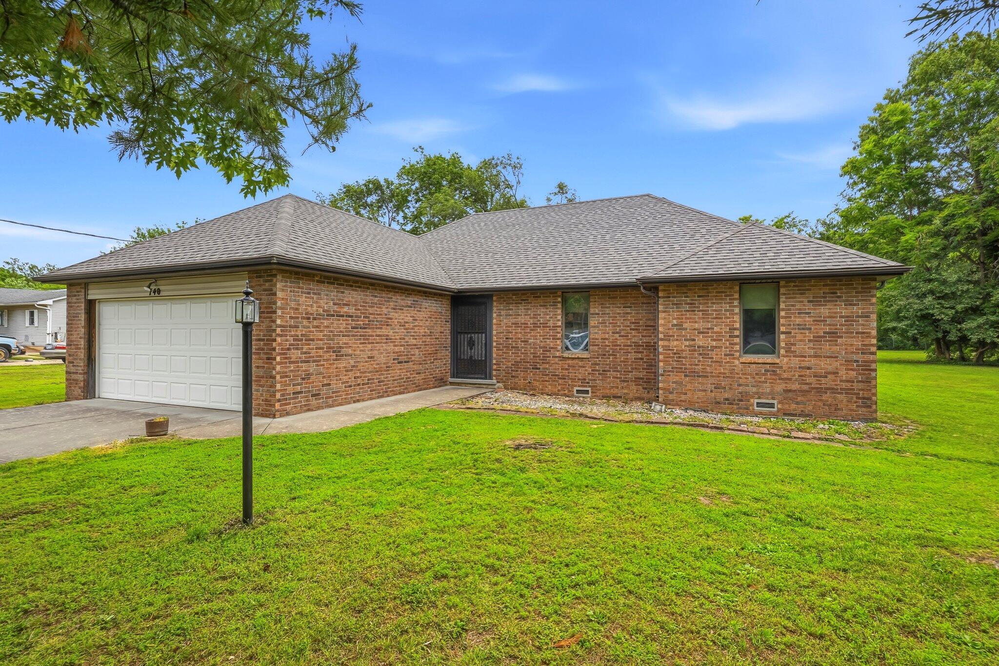 740 N Homewood Avenue, Springfield MO 65803