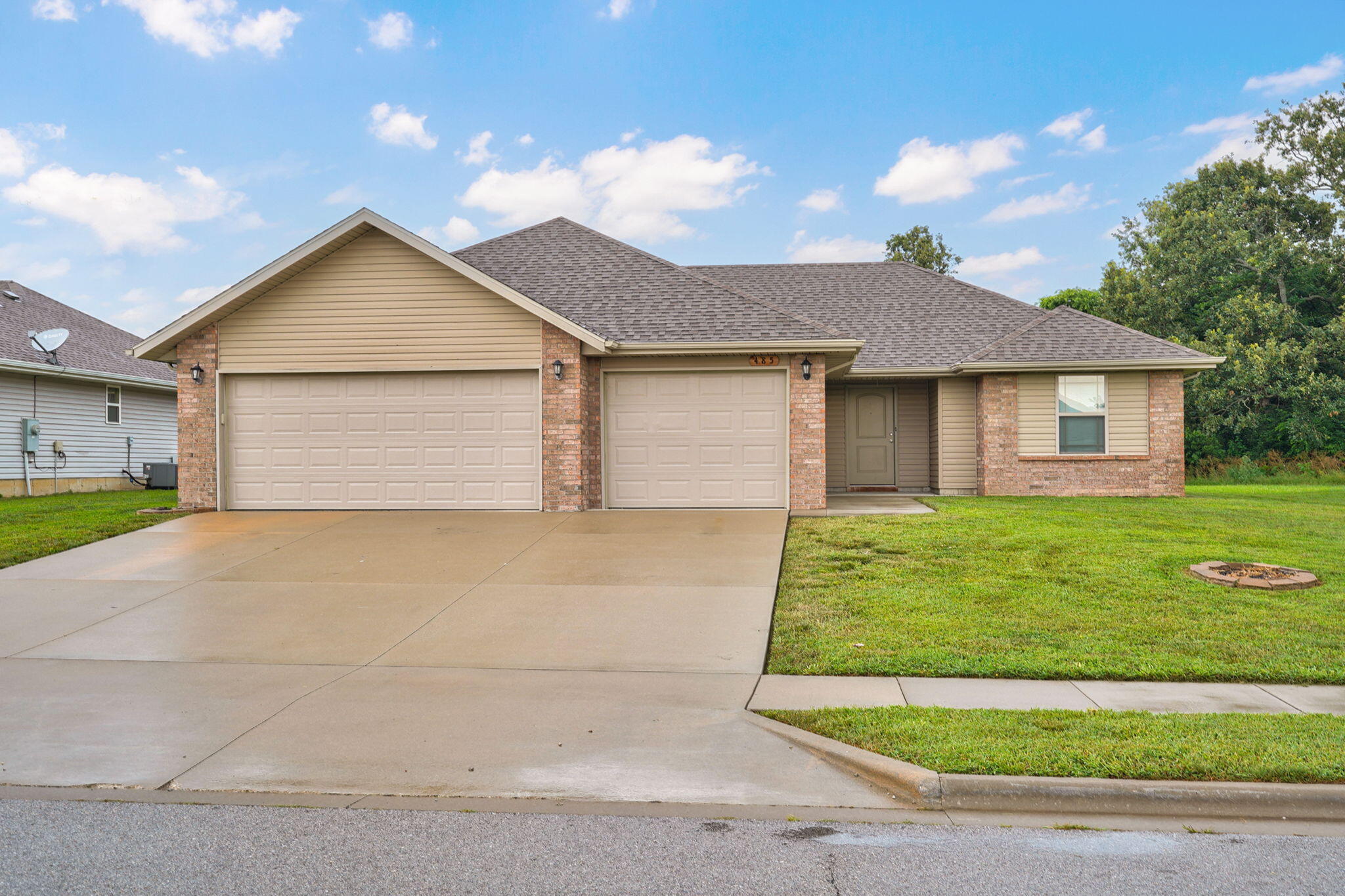 485 W Melody Lane, Republic MO 65738