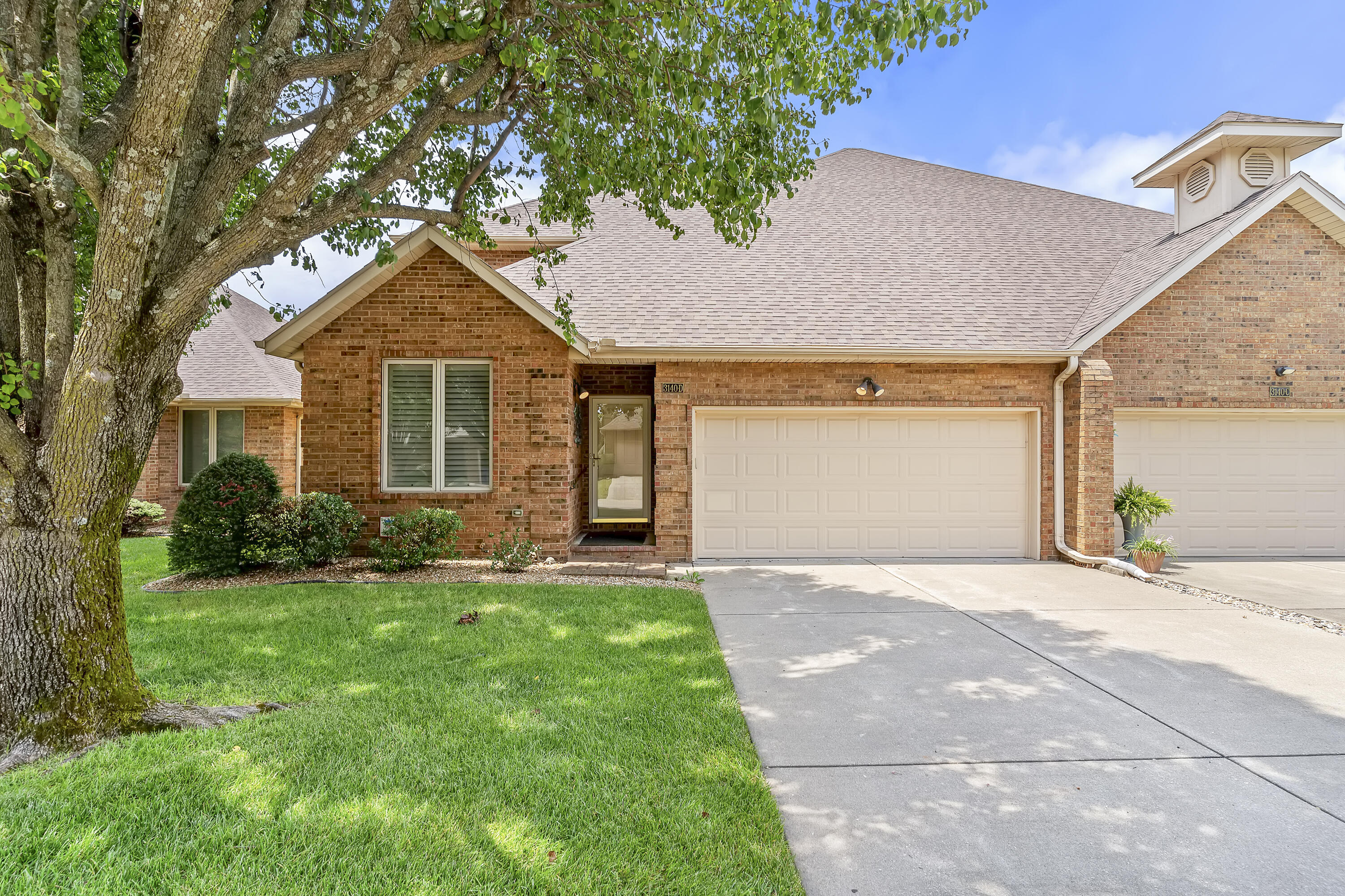 3140 E Mimosa Unit D, Springfield MO 65804