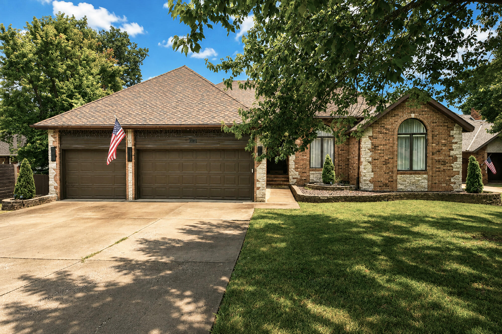 4916 S Buckingham Lane, Springfield MO 65810