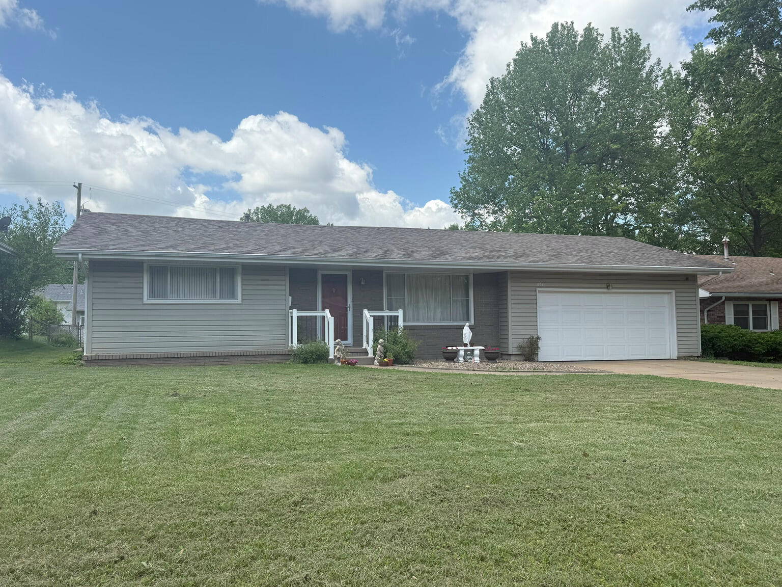 1909 S Nettleton Avenue, Springfield MO 65807