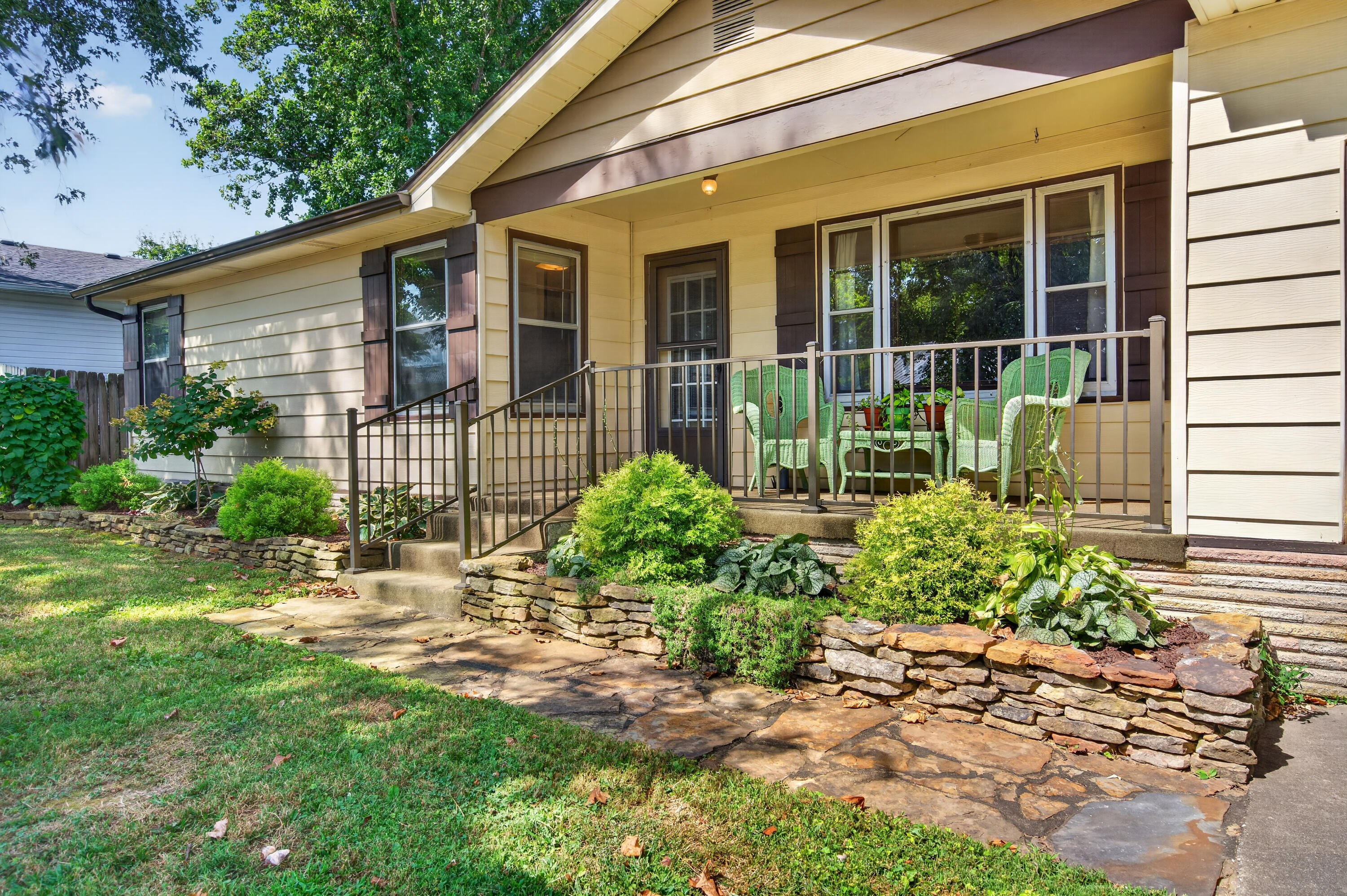 303 S 5th Street, Ozark MO 65721