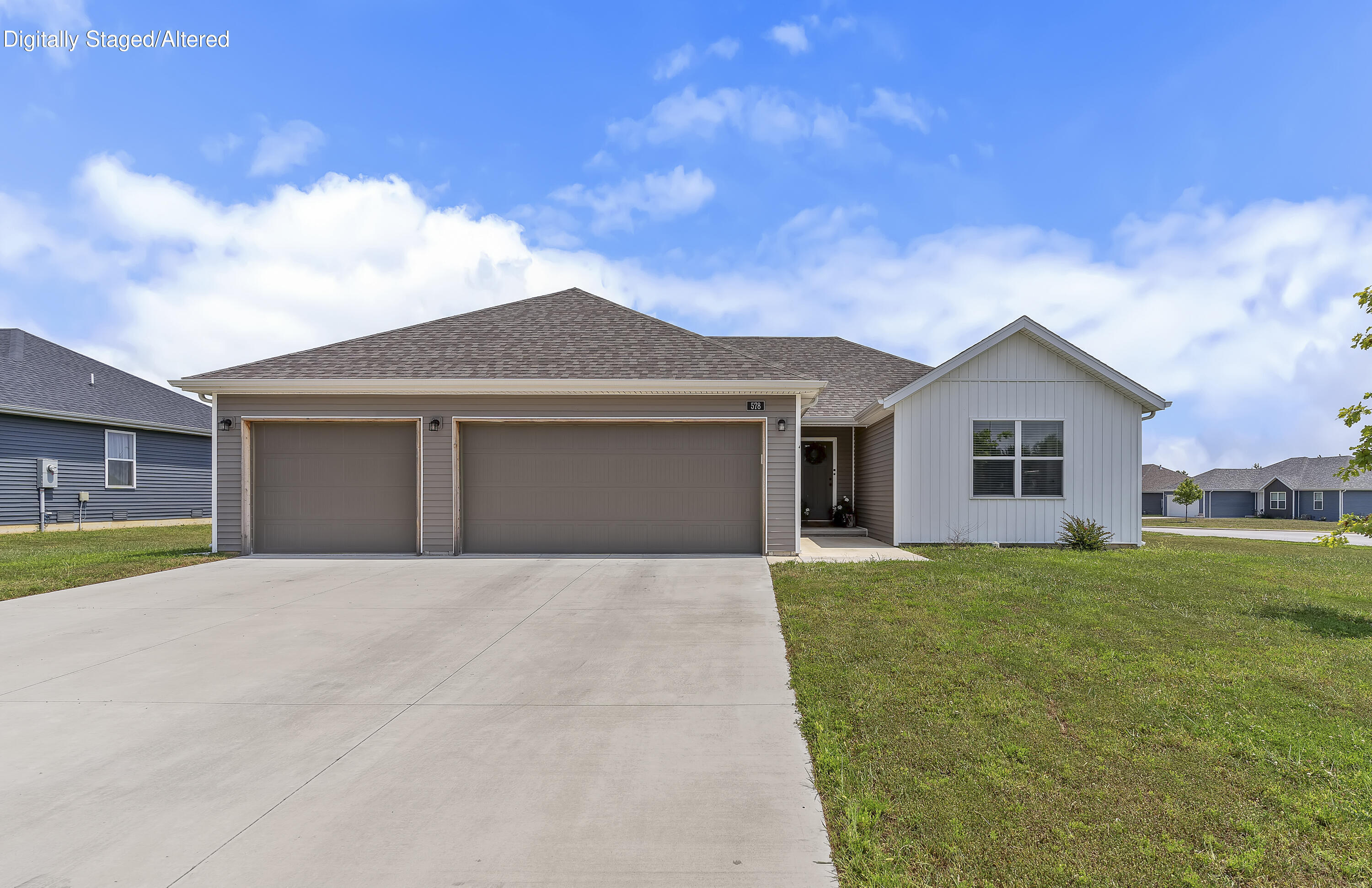 578 W Oak Lawn Street, Rogersville MO 65742