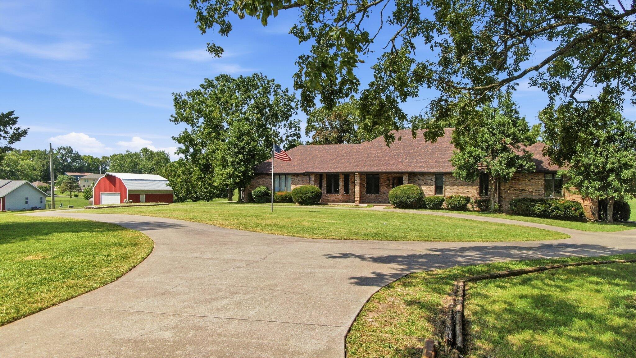 3003 N Farm Road 137, Springfield MO 65803