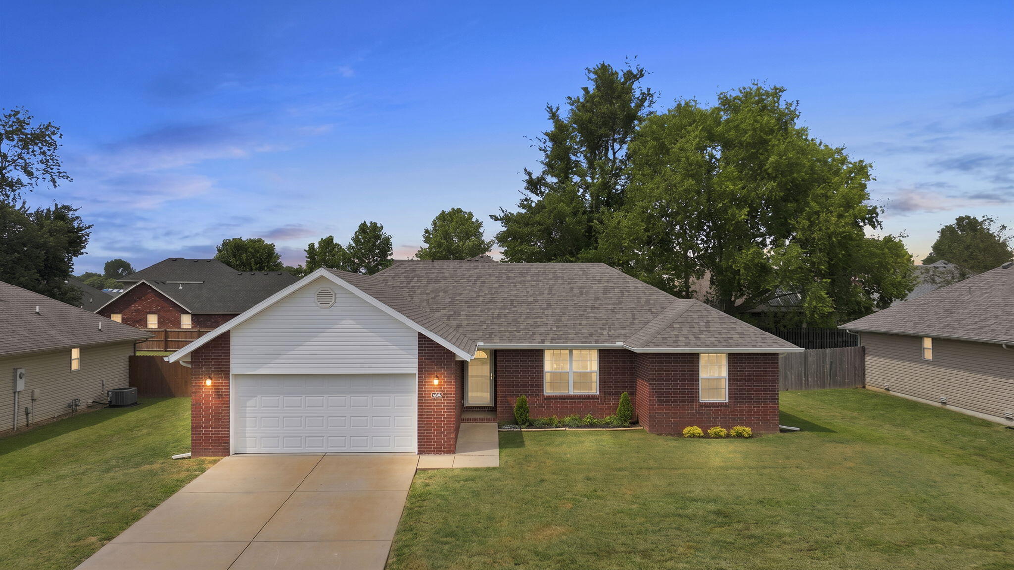 405 E Whitethorn Drive, Republic MO 65738