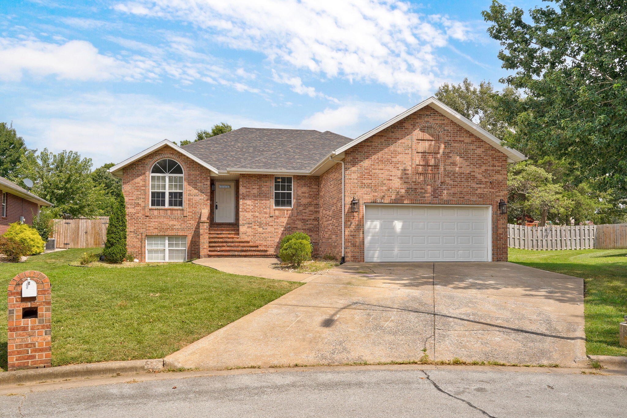 514 Chapel Hill Court, Nixa MO 65714