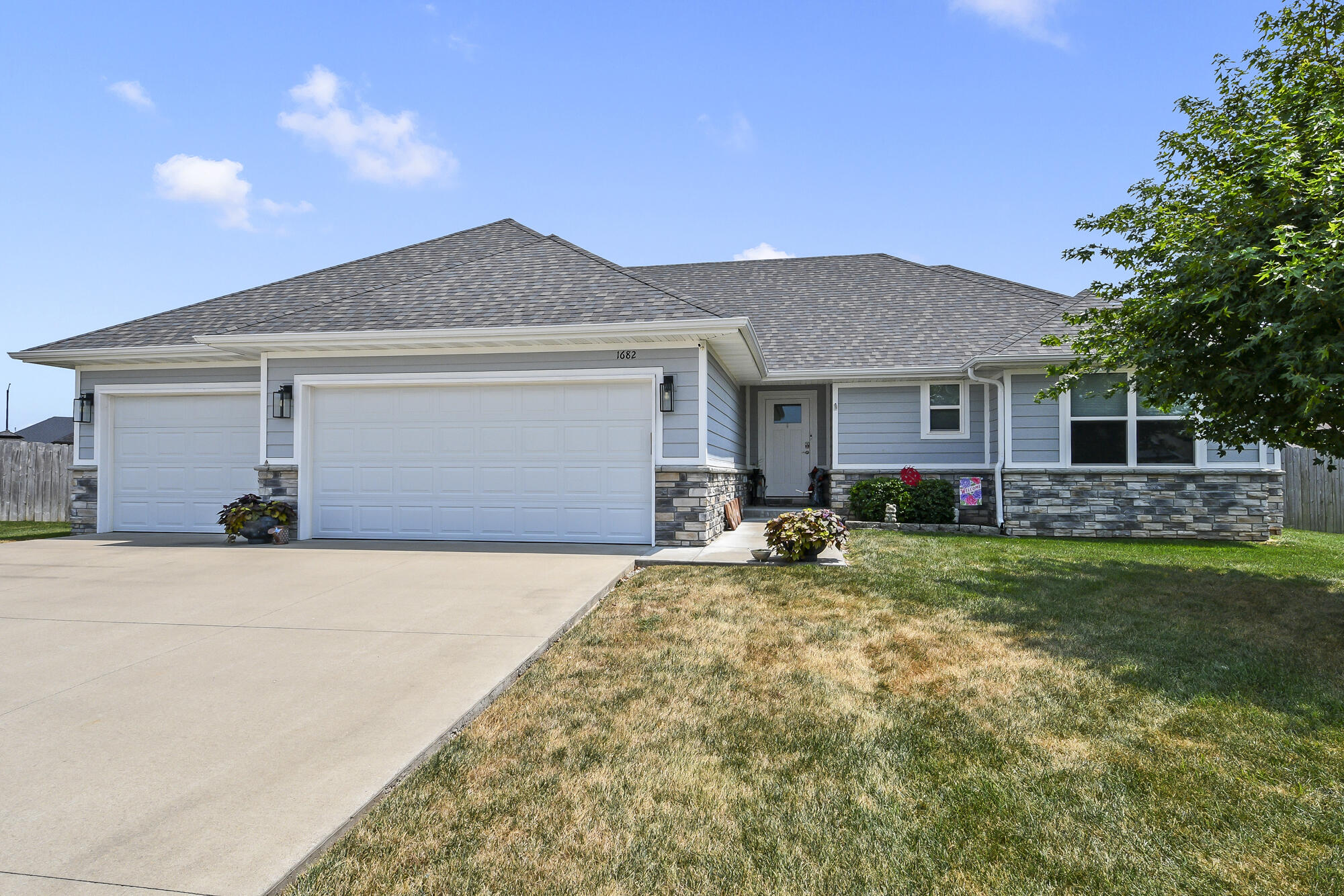 1682 Ft. Sumter Court, Republic MO 65738