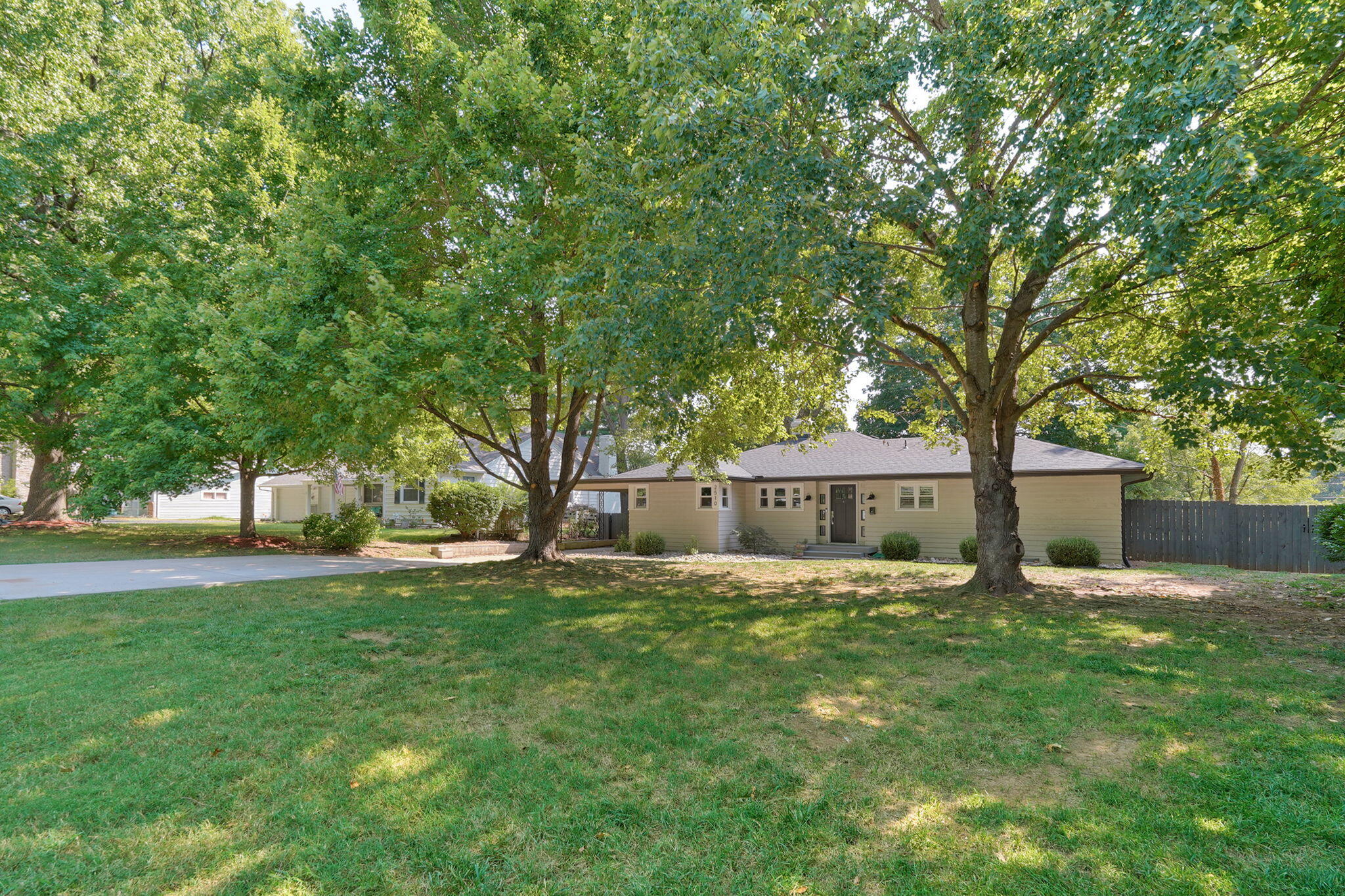 2510 S Wallis Smith Boulevard, Springfield MO 65804