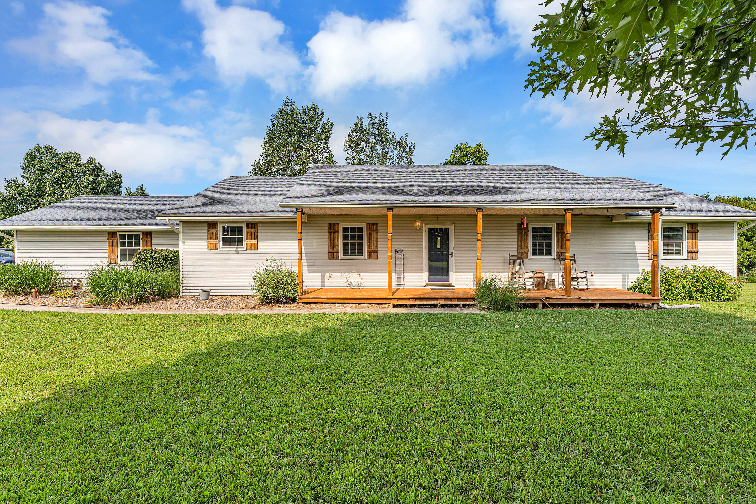 77 Lookin Up Drive, Marshfield MO 65706