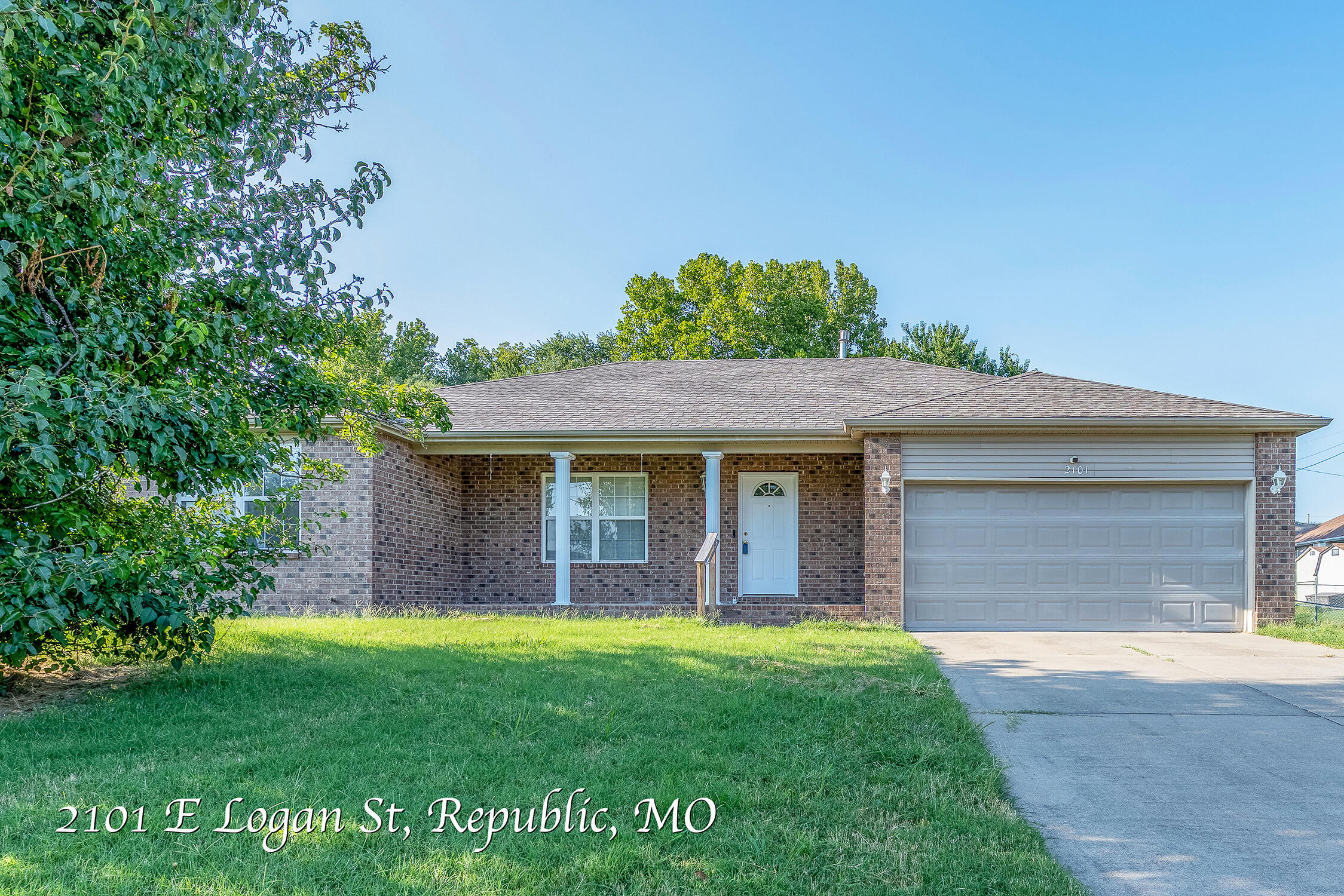 2101 E Logan Street, Republic MO 65738