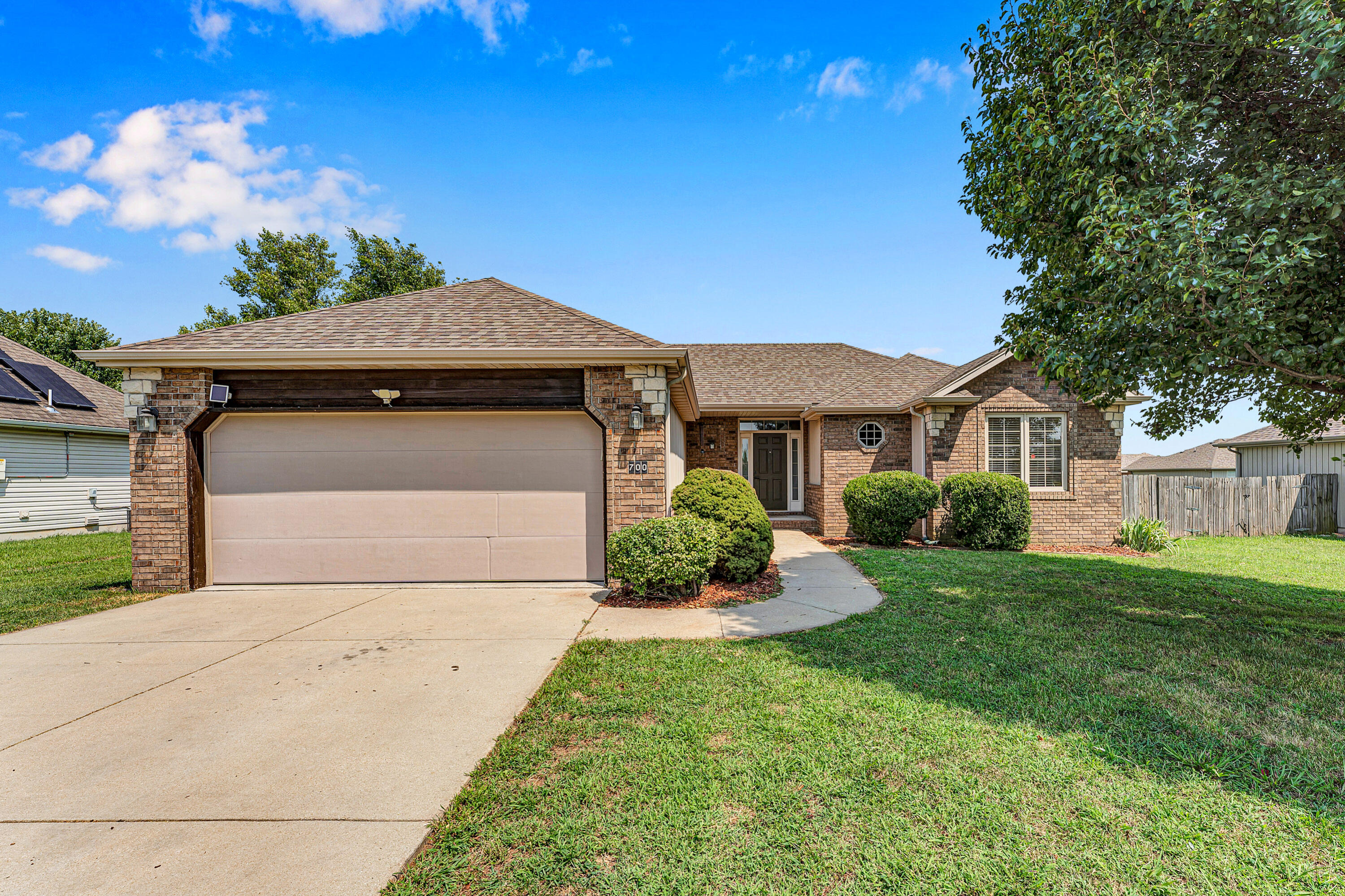 700 N Lexington Avenue, Republic MO 65738