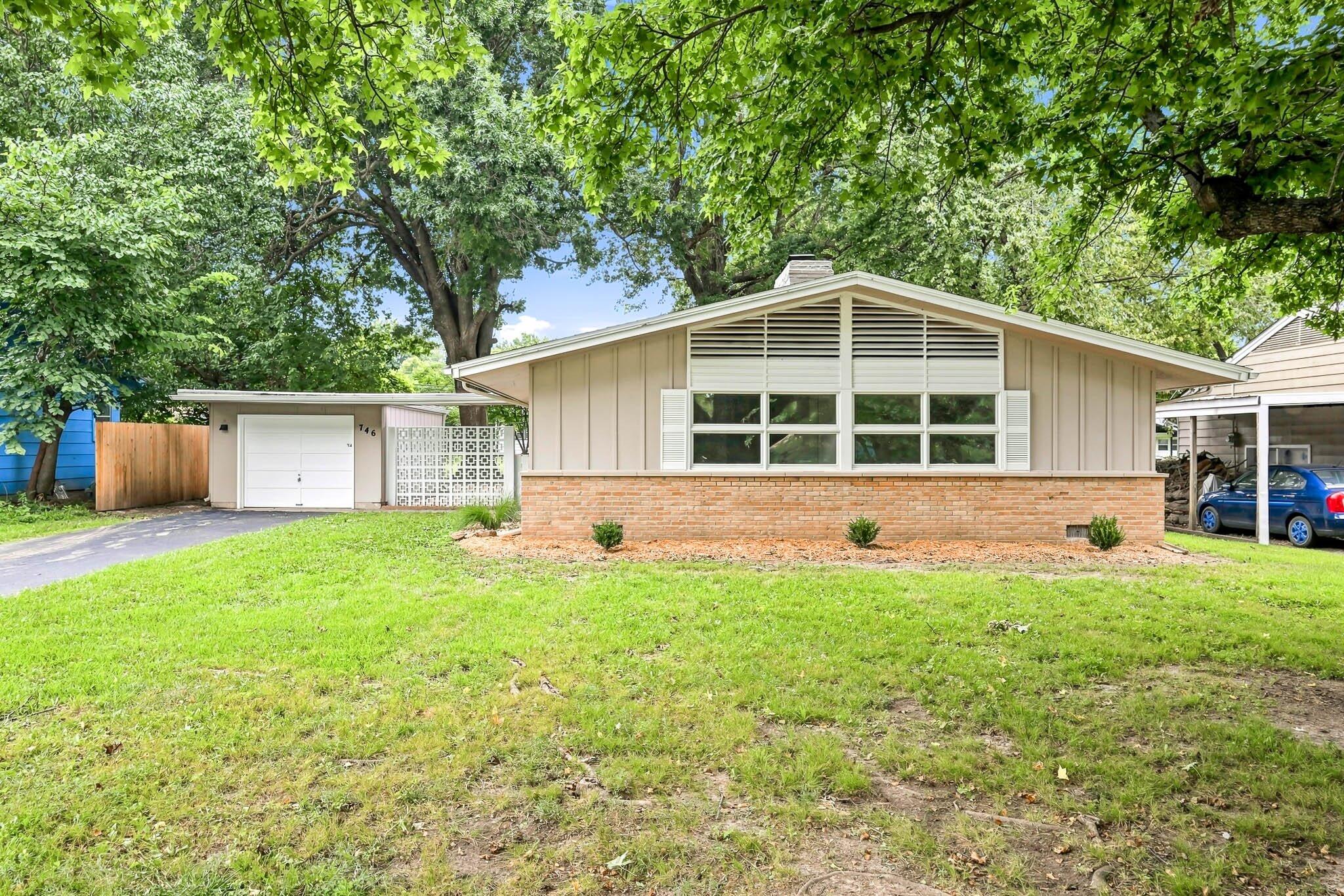 746 N Oak Grove Avenue, Springfield MO 65802