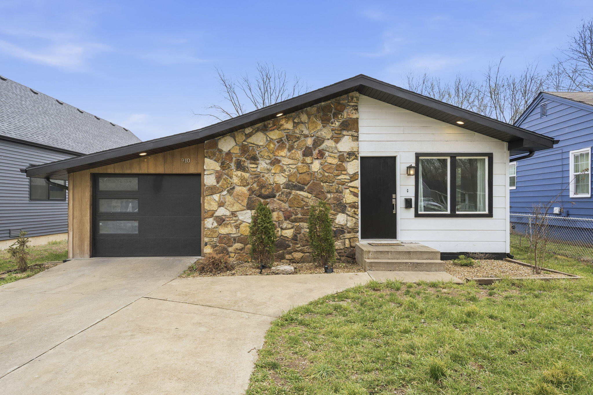 910 S Nettleton Avenue, Springfield MO 65806